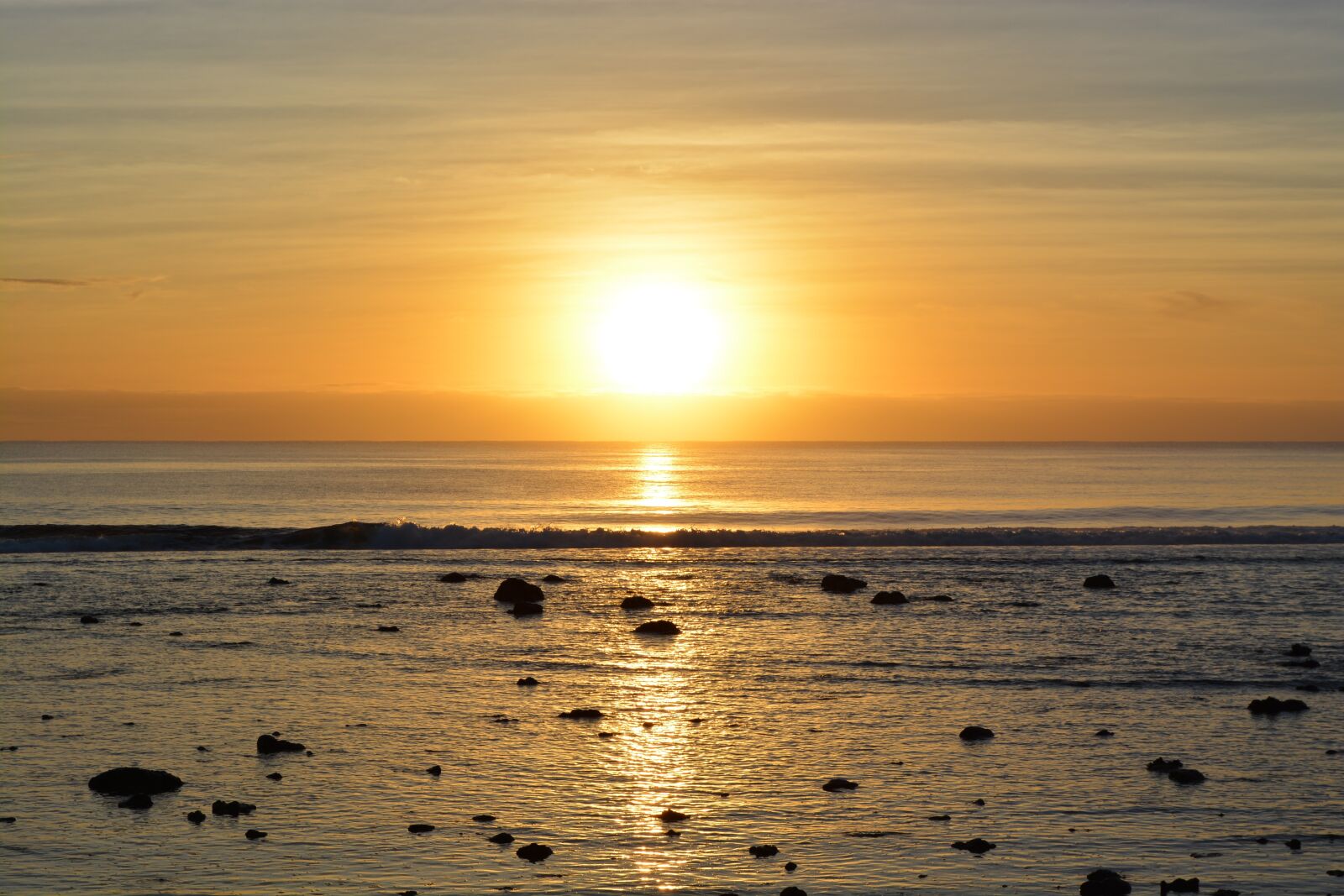 Nikon D5200 sample photo. Sunset, rarotonga, ocean photography