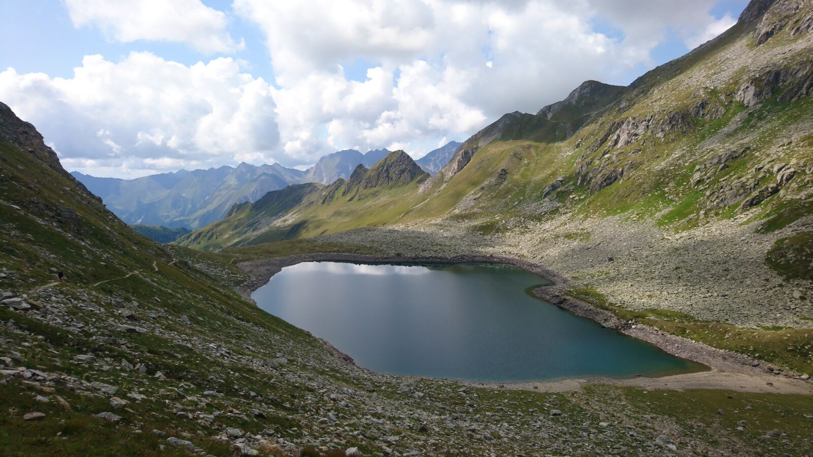 Sony Xperia X Compact sample photo. Mountains, lake, nature photography