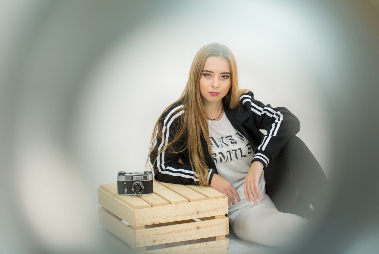 Canon EF 100mm F2.8L Macro IS USM sample photo. Duvushka, photoshoot, studio photography