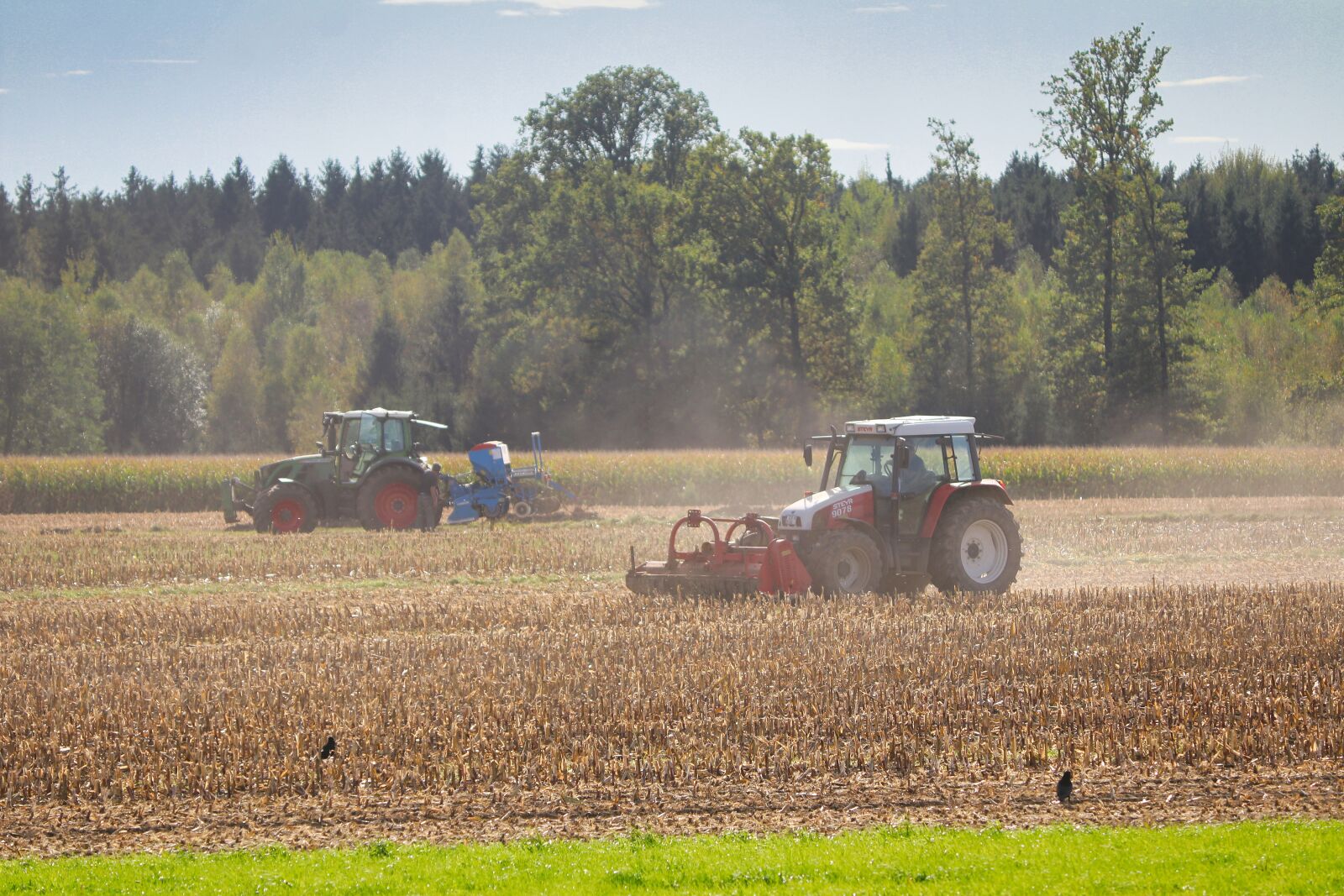 Canon EOS 80D sample photo. Agriculture, tractor, farmer photography
