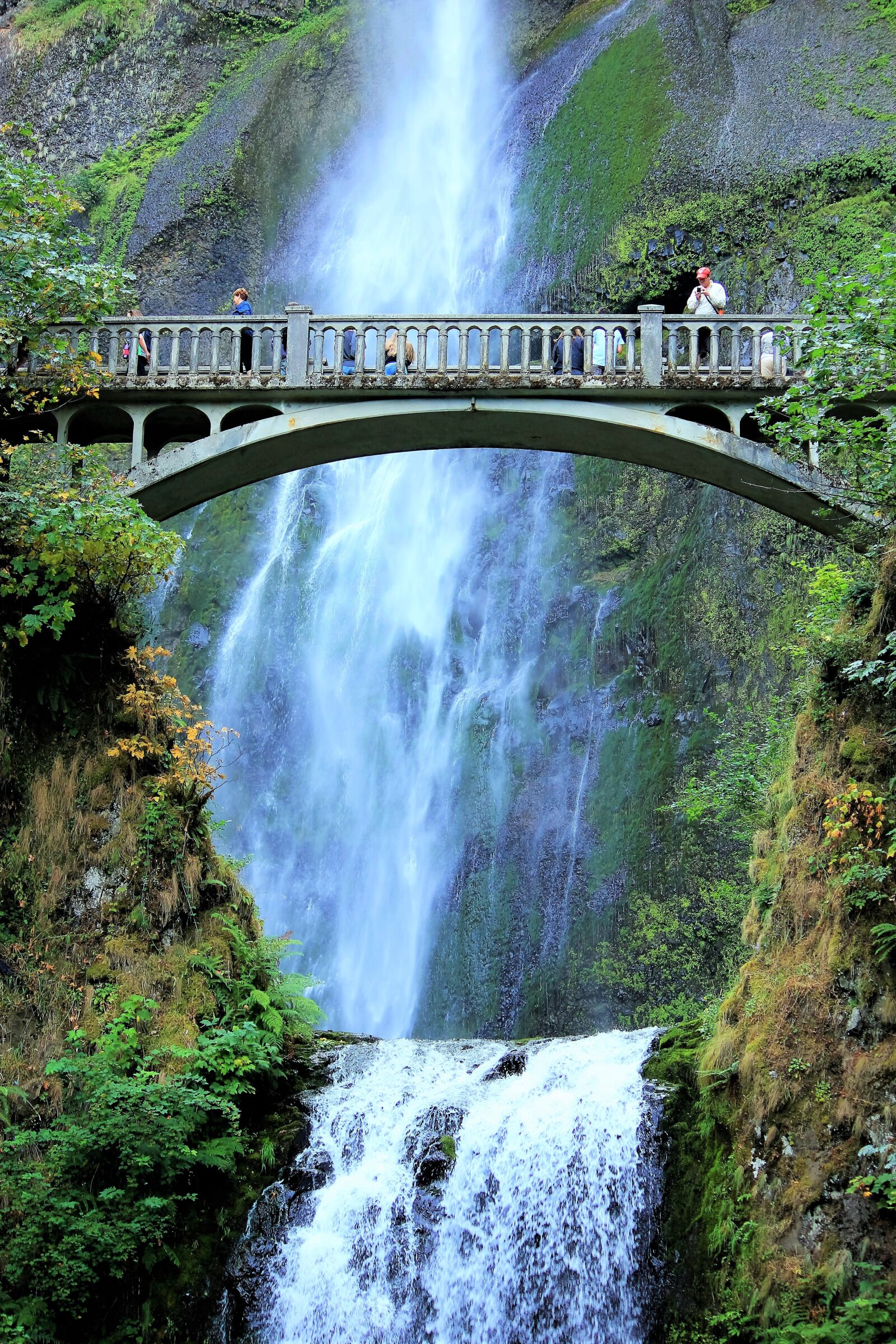 Canon EOS 550D (EOS Rebel T2i / EOS Kiss X4) sample photo. Waterfall, water, scenery photography
