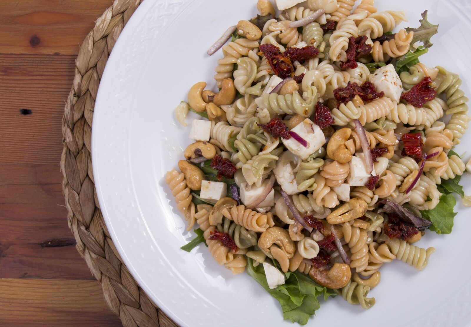 Nikon D3200 sample photo. Cashews, cashew, salad photography