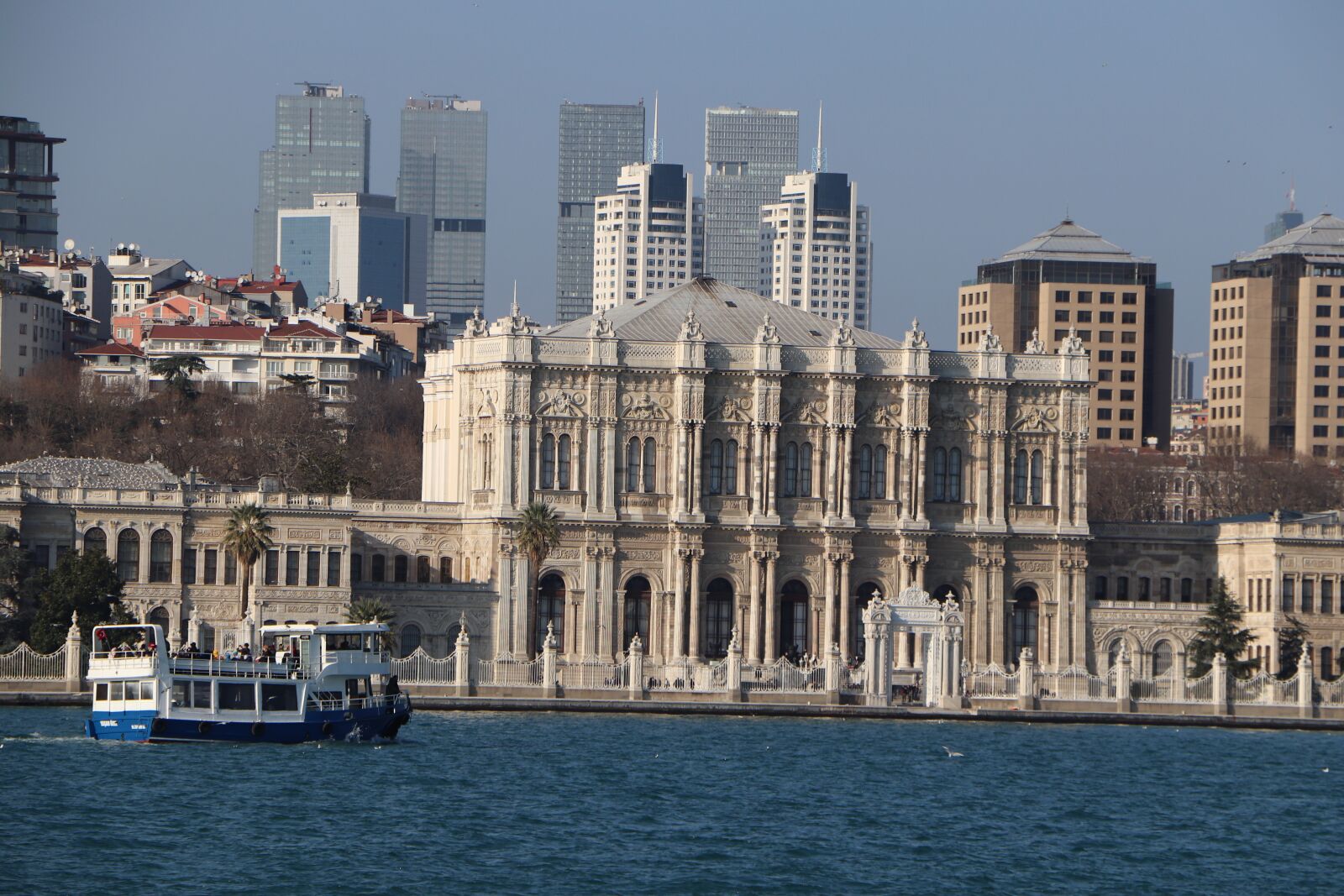 Canon EOS 77D (EOS 9000D / EOS 770D) sample photo. Dolmabahçe, palace, travel photography