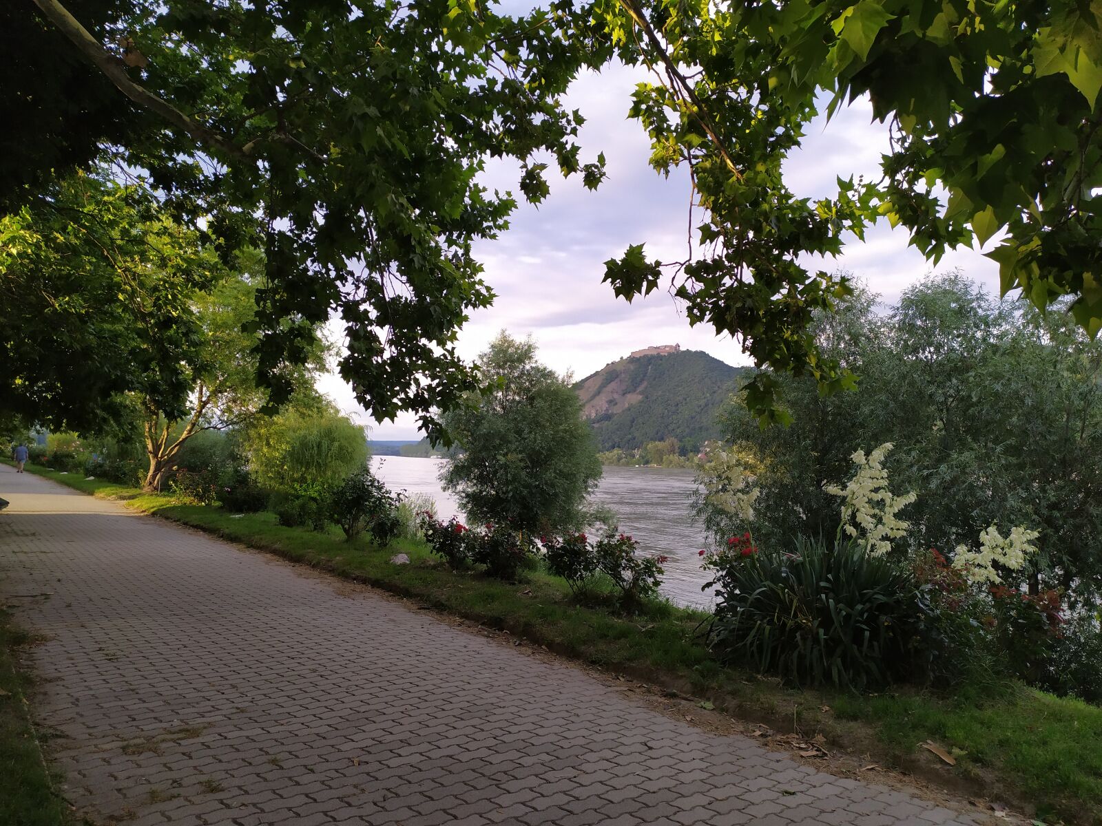 Xiaomi Redmi Note 7 sample photo. Nagymaros, danube, danube bend photography