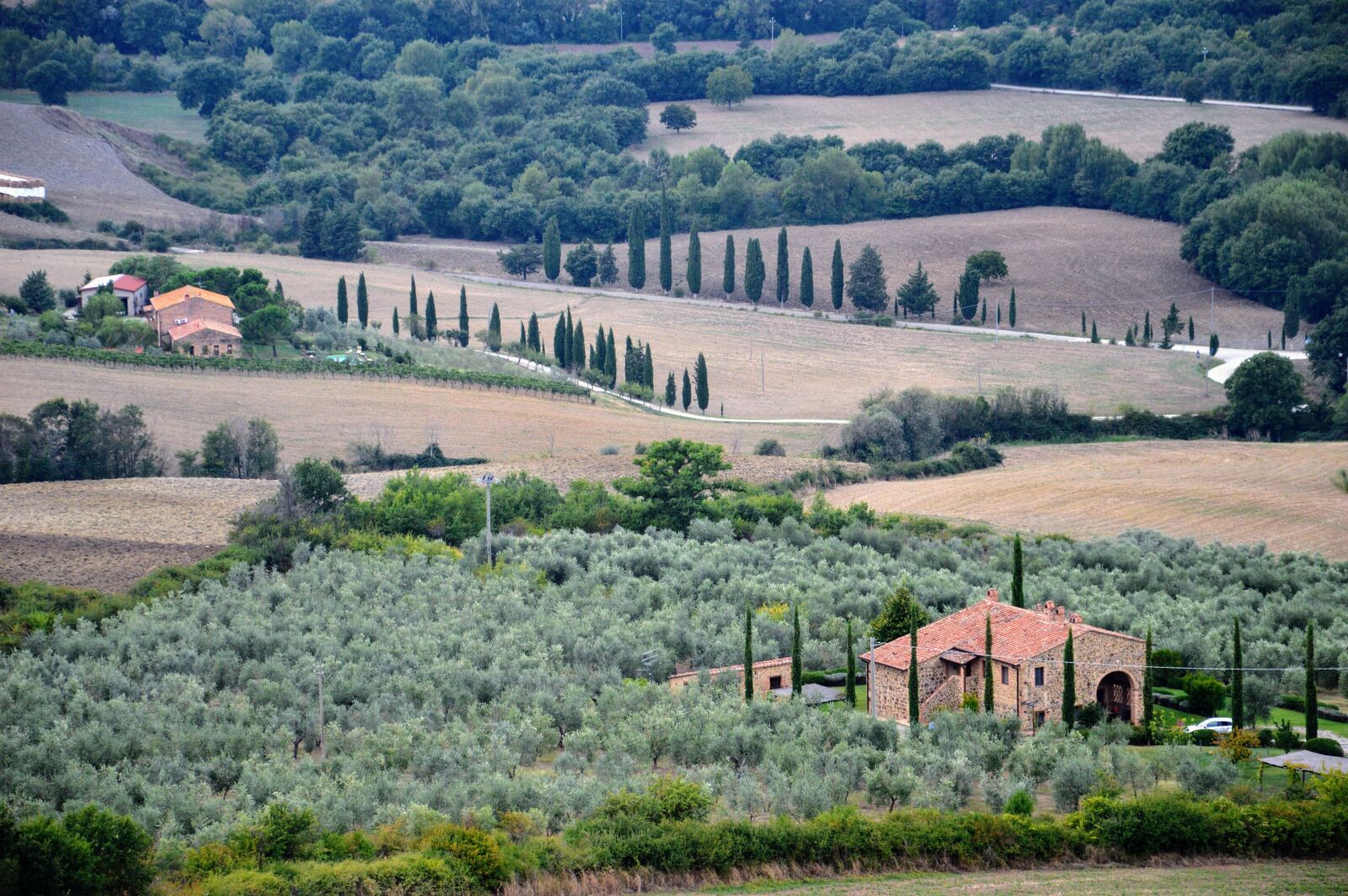 Nikon D3200 sample photo. Tuscany, cottage, cypress trees photography