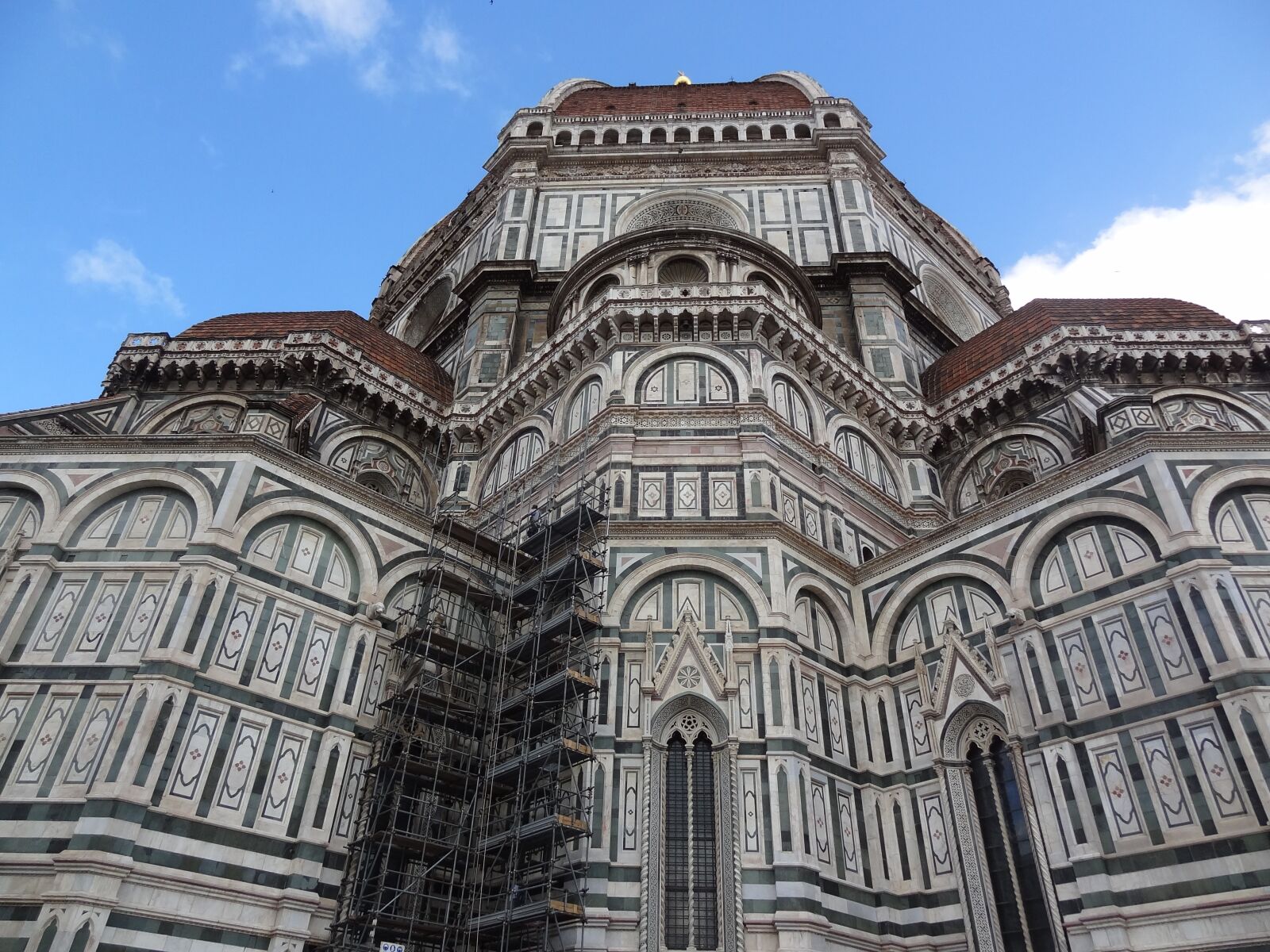Sony Cyber-shot DSC-HX9V sample photo. Florence, cathedral, santa photography