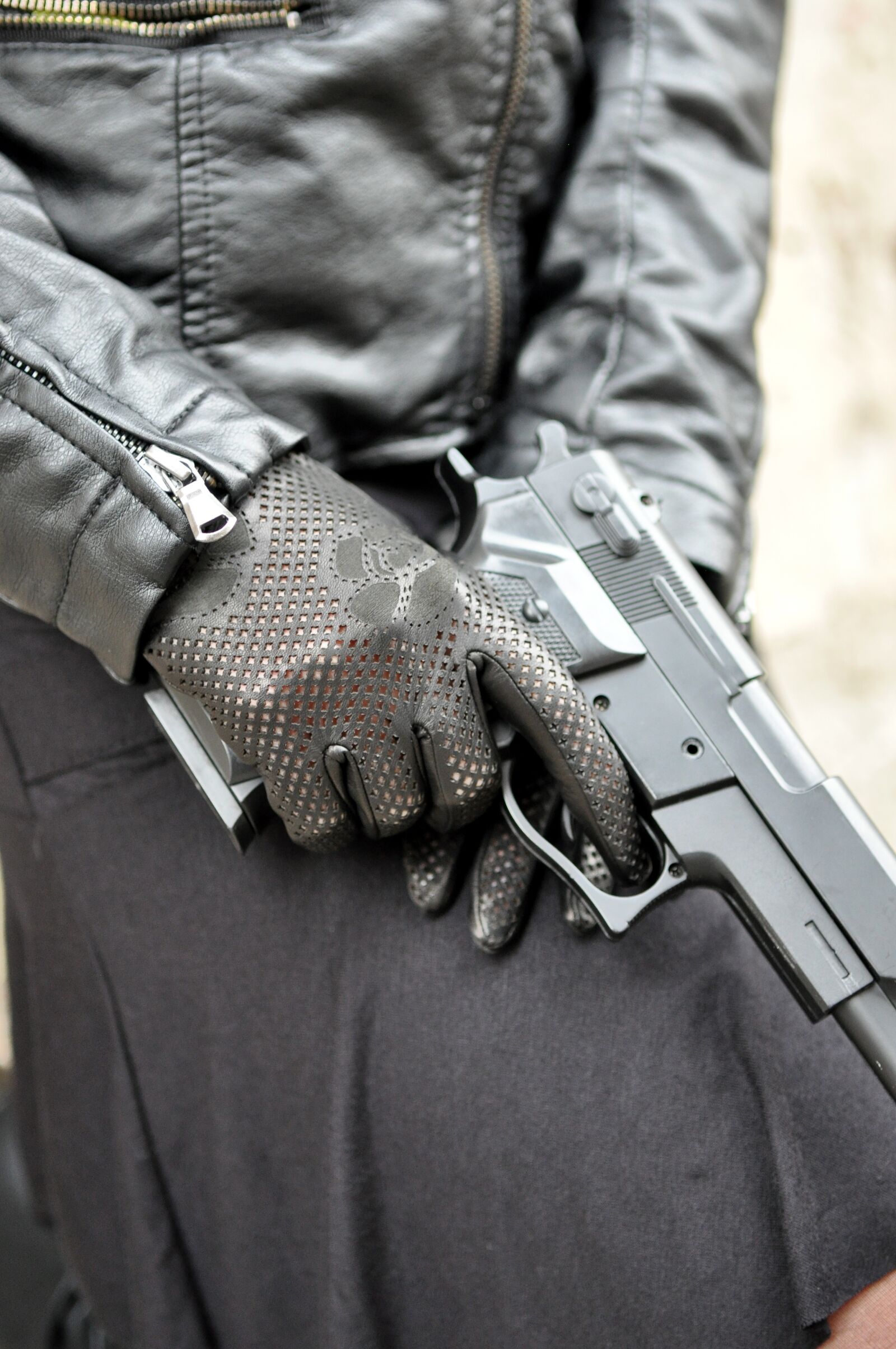 Nikon D90 sample photo. Woman, gloves, leather gloves photography