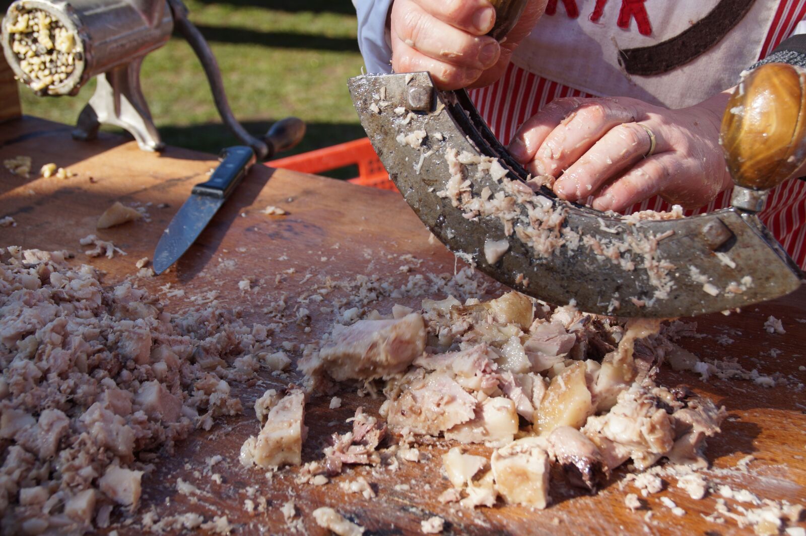 Sony SLT-A58 sample photo. Pig slaughtering, pork, feast photography
