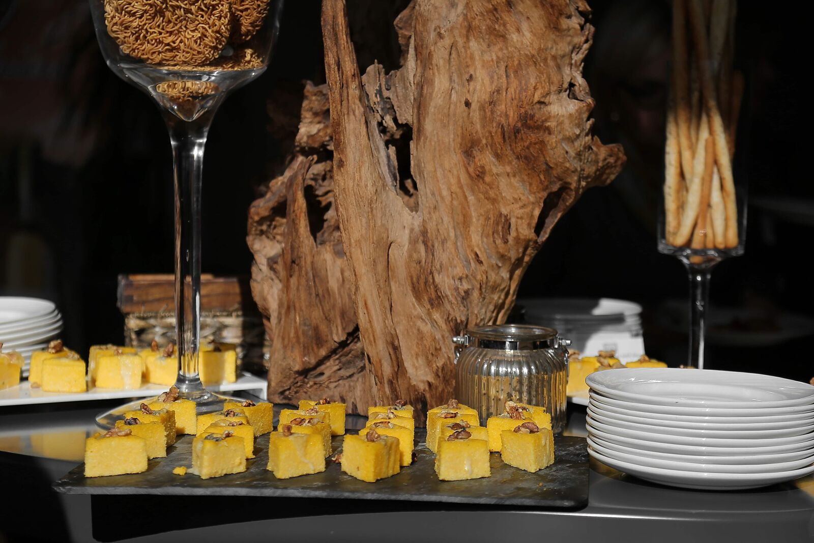 Canon EF 24-105mm F4L IS USM sample photo. Appetizer, buffet, decoration, appetite photography