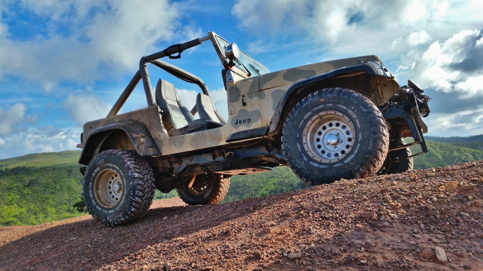 Samsung Galaxy S5 sample photo. Jeep, wrangler, mountain photography