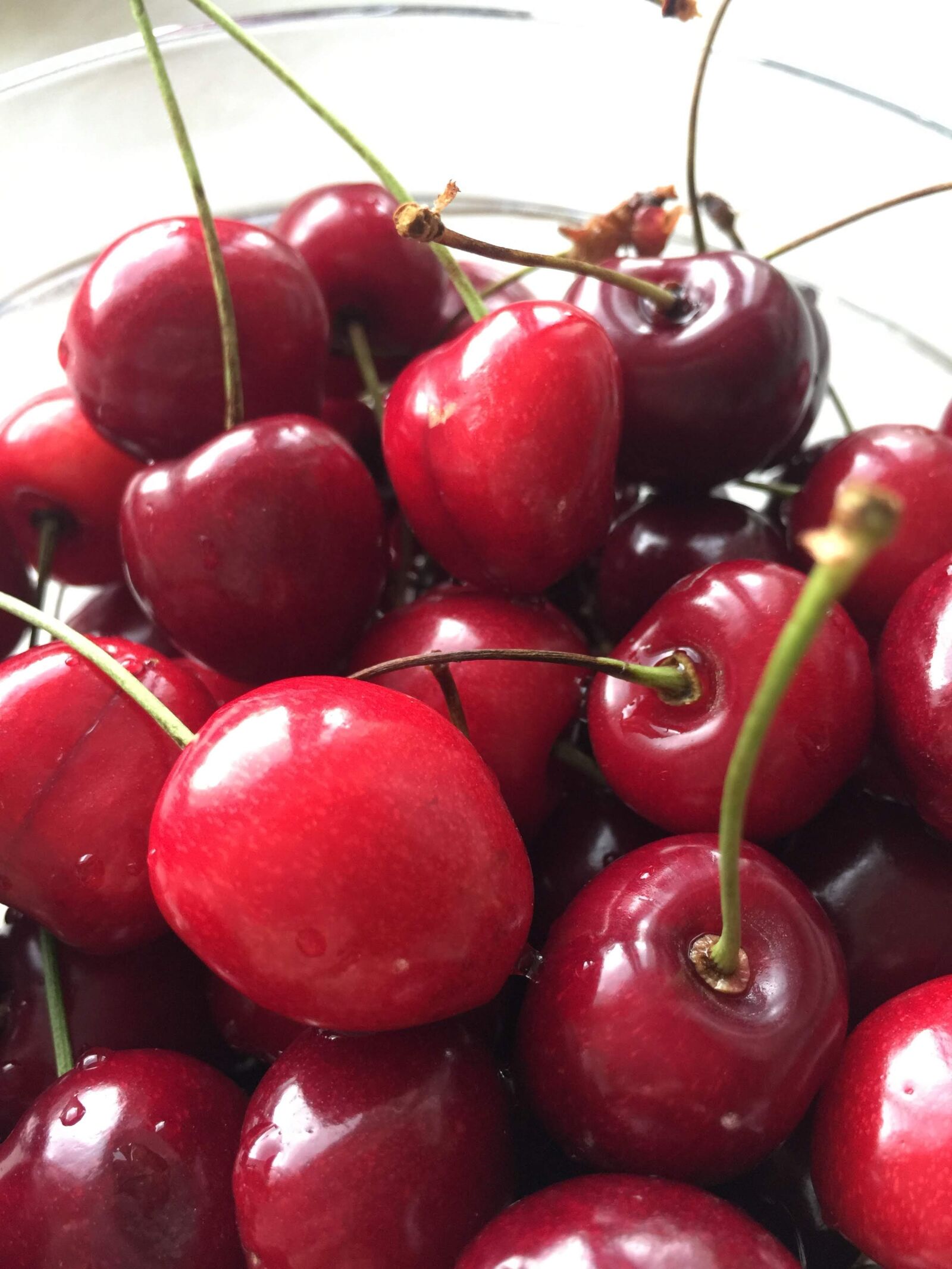 iPhone 6 Plus back camera 4.15mm f/2.2 sample photo. Cherries, fruit, eating photography