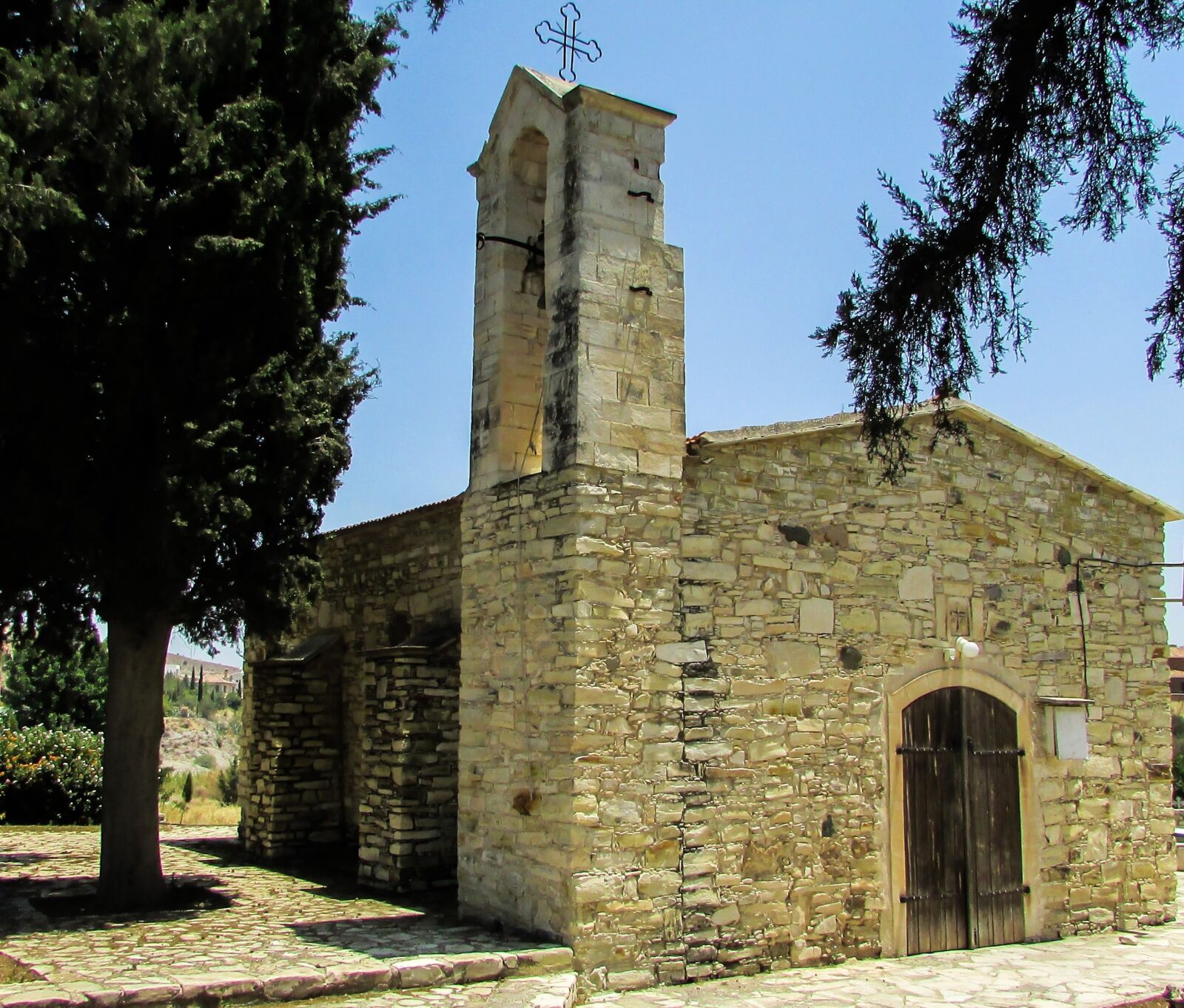 Canon PowerShot SX400 IS sample photo. Cyprus, ayia anna, church photography