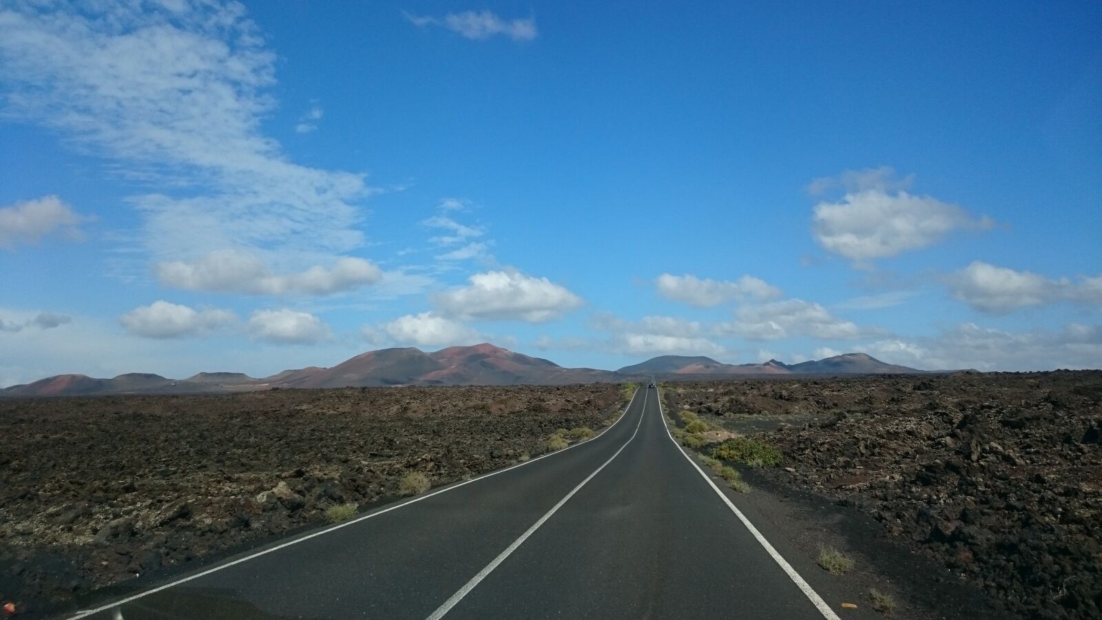 Sony Xperia Z3 Compact sample photo. Lanzarote, road, path photography