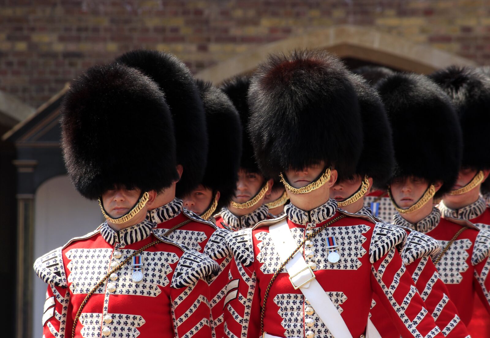 Canon EOS 600D (Rebel EOS T3i / EOS Kiss X5) sample photo. Royal guard, buckingham palace photography