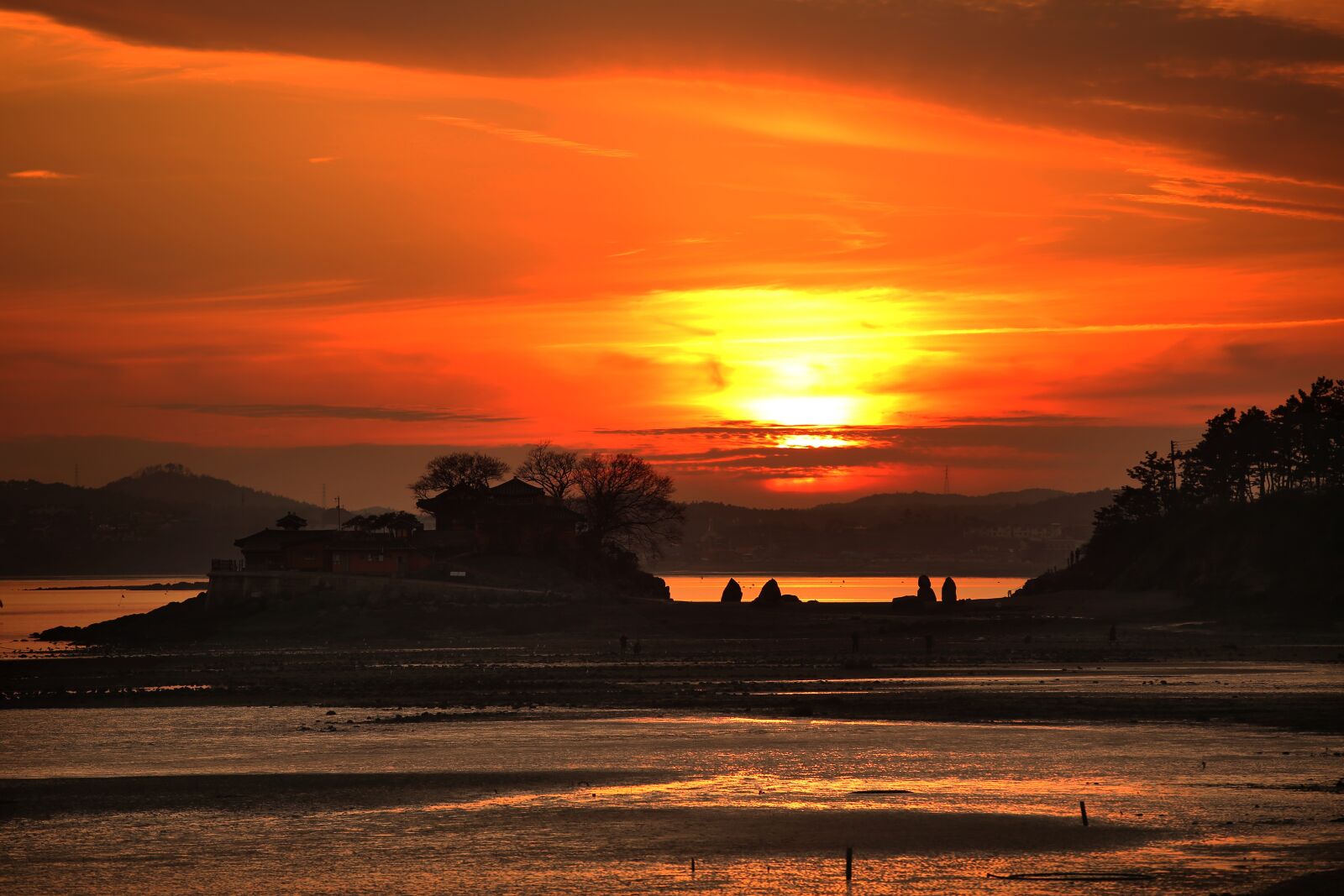 Canon EOS 5D Mark III sample photo. Sunset, landscape, nature photography
