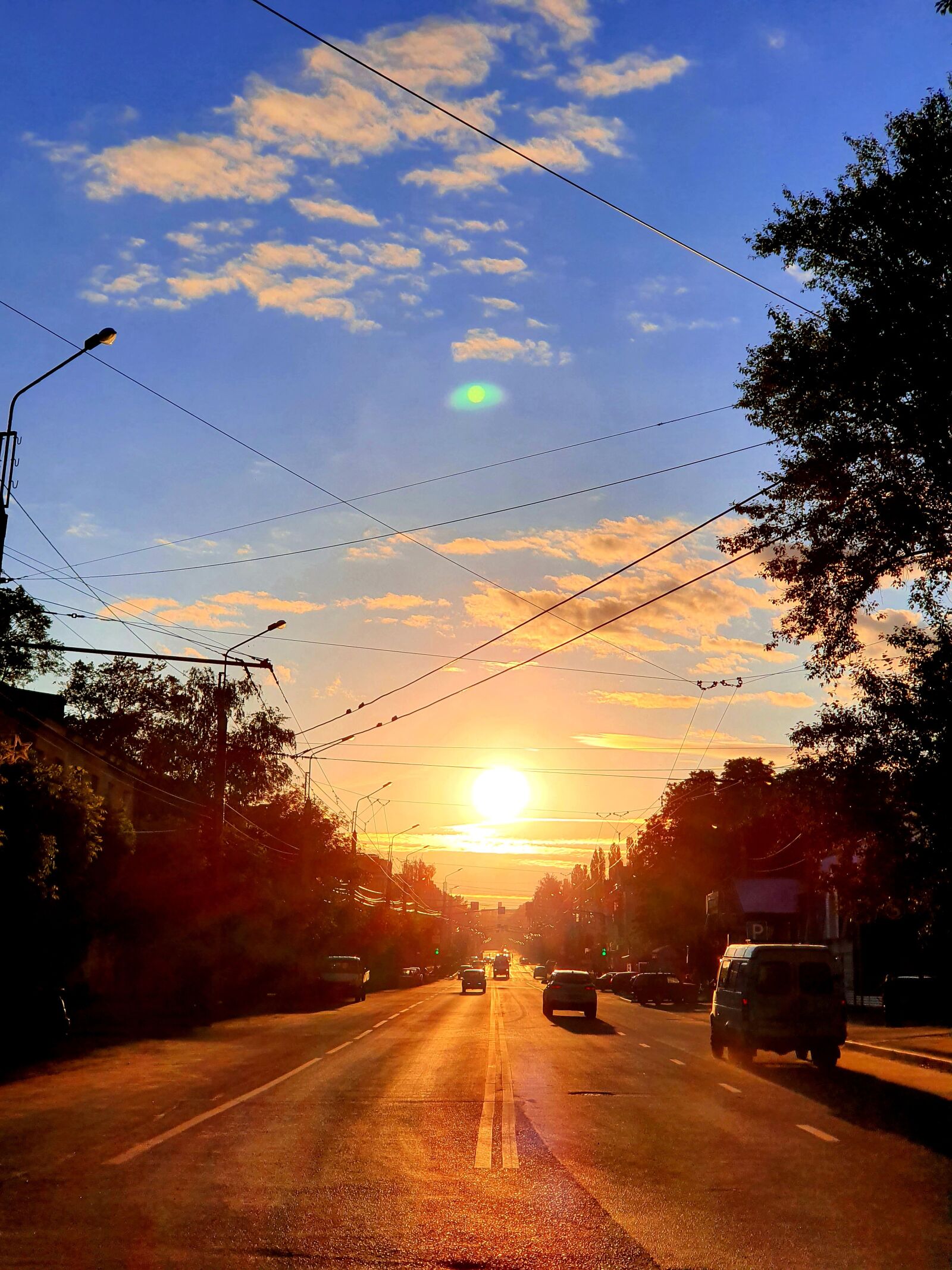 Samsung Galaxy S10 sample photo. City, evening, sunset photography