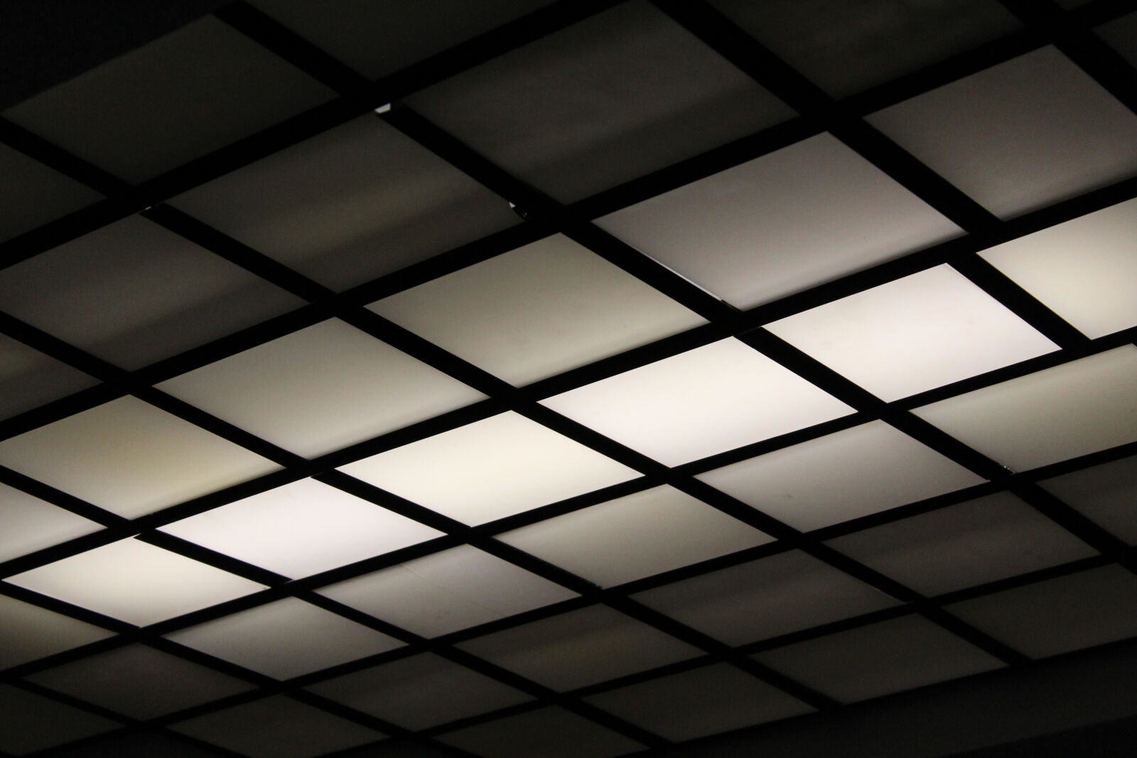 Canon EOS 1200D (EOS Rebel T5 / EOS Kiss X70 / EOS Hi) sample photo. Ceiling, dark, lights, mexico photography