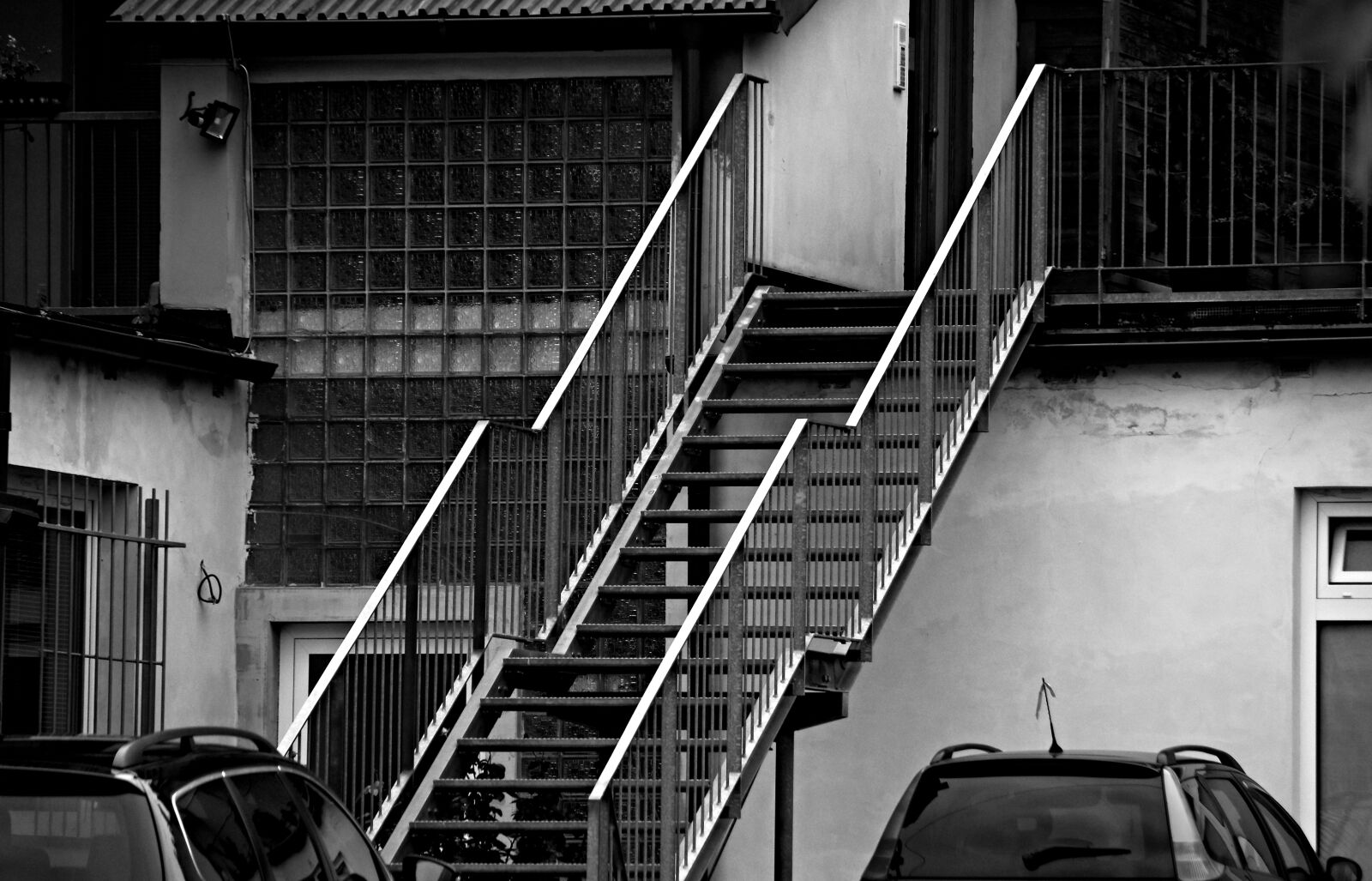 Nikon D5100 sample photo. Contemporary, detail, wallpaper photography