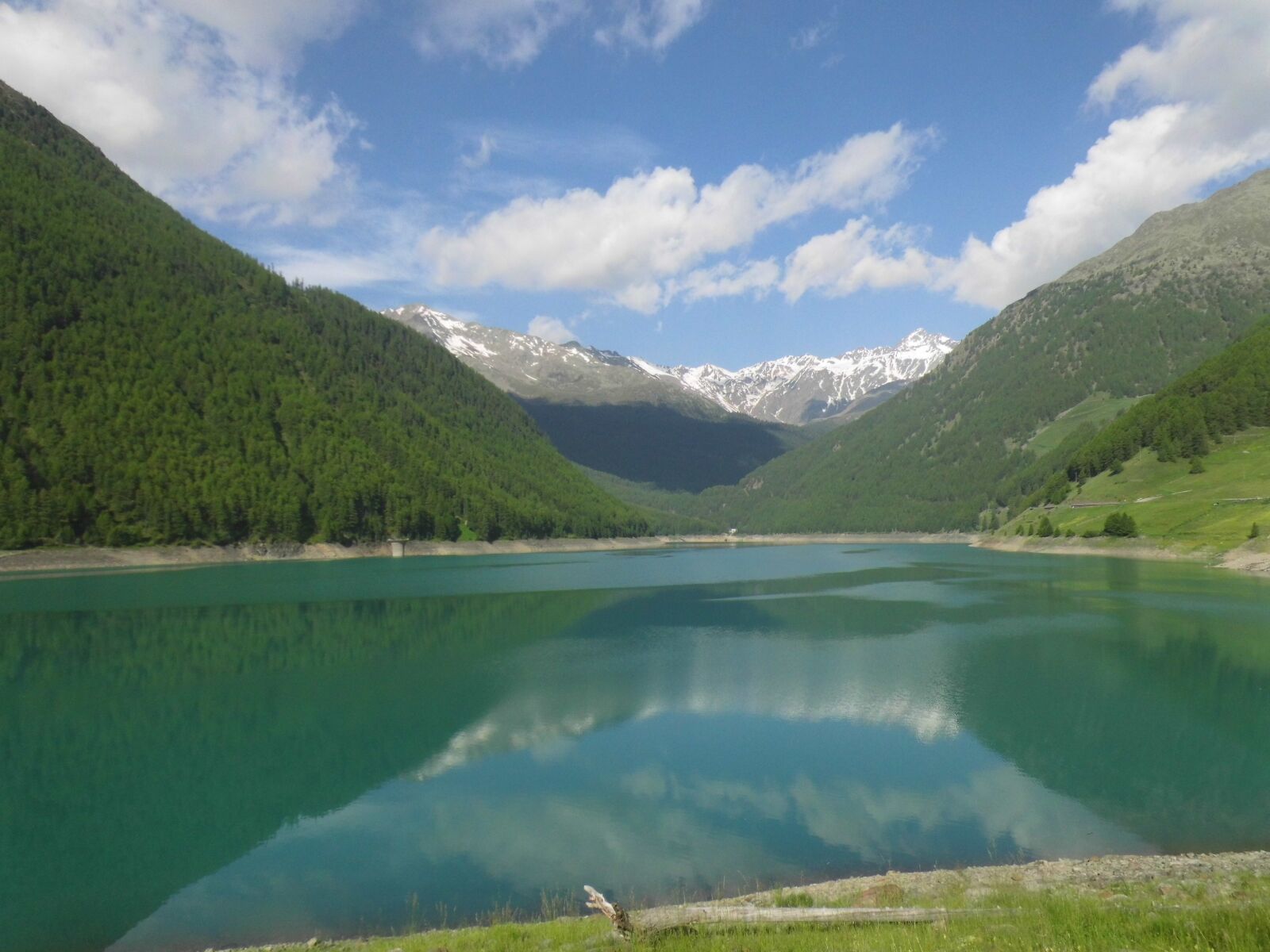 MEDION MD86929 sample photo. Lake, italy, mountains photography