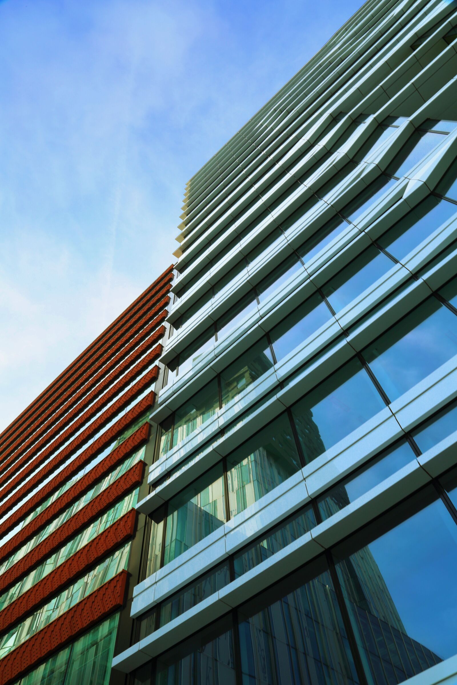 Canon EOS 6D + Canon EF 24-105mm F4L IS USM sample photo. Architecture, business, amsterdam photography