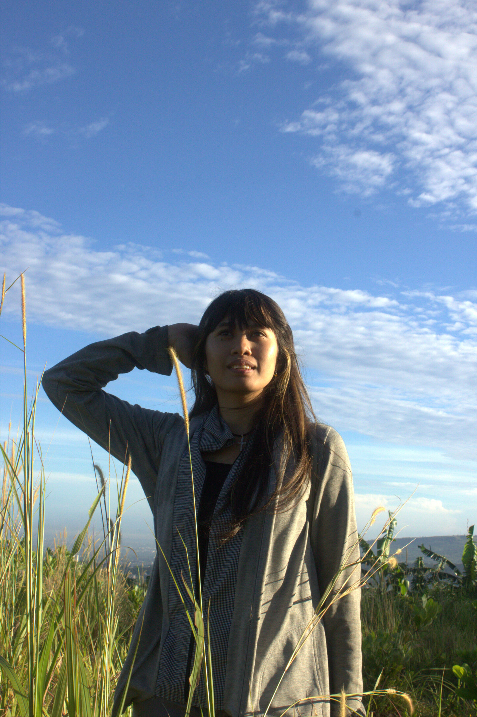 Canon EOS 600D (Rebel EOS T3i / EOS Kiss X5) sample photo. Asian, girl, blue, skies photography