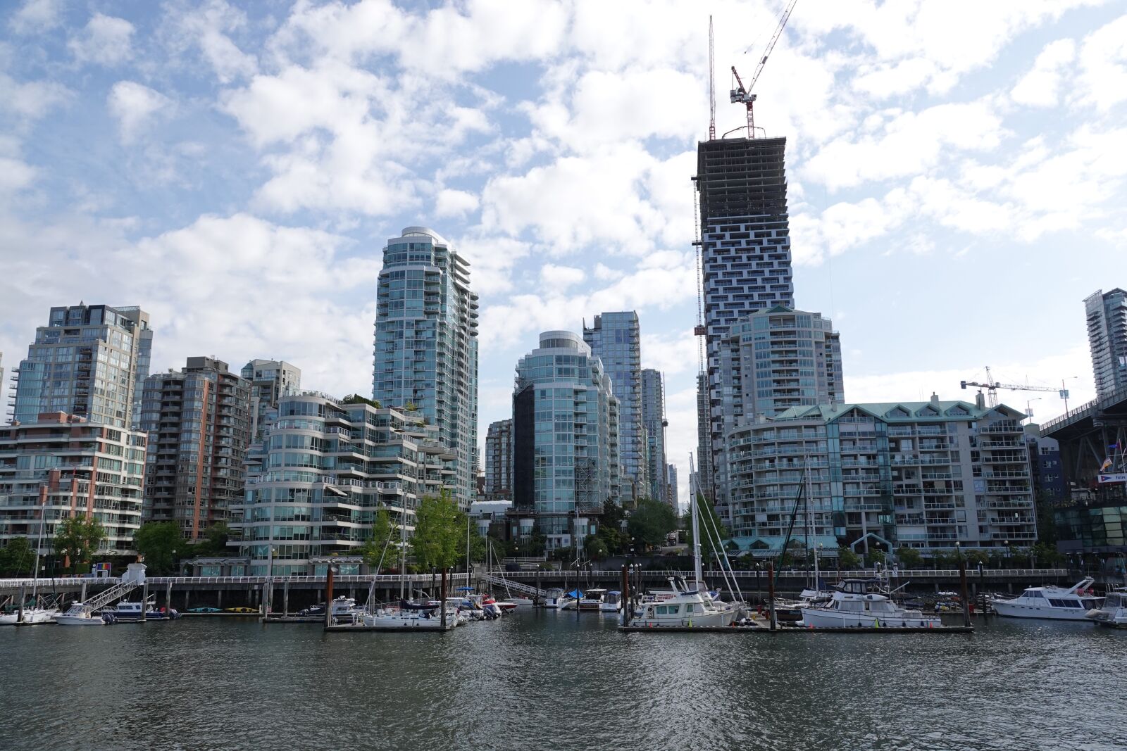 Sony Cyber-shot DSC-RX10 IV sample photo. Vancouver, skyline, the day photography