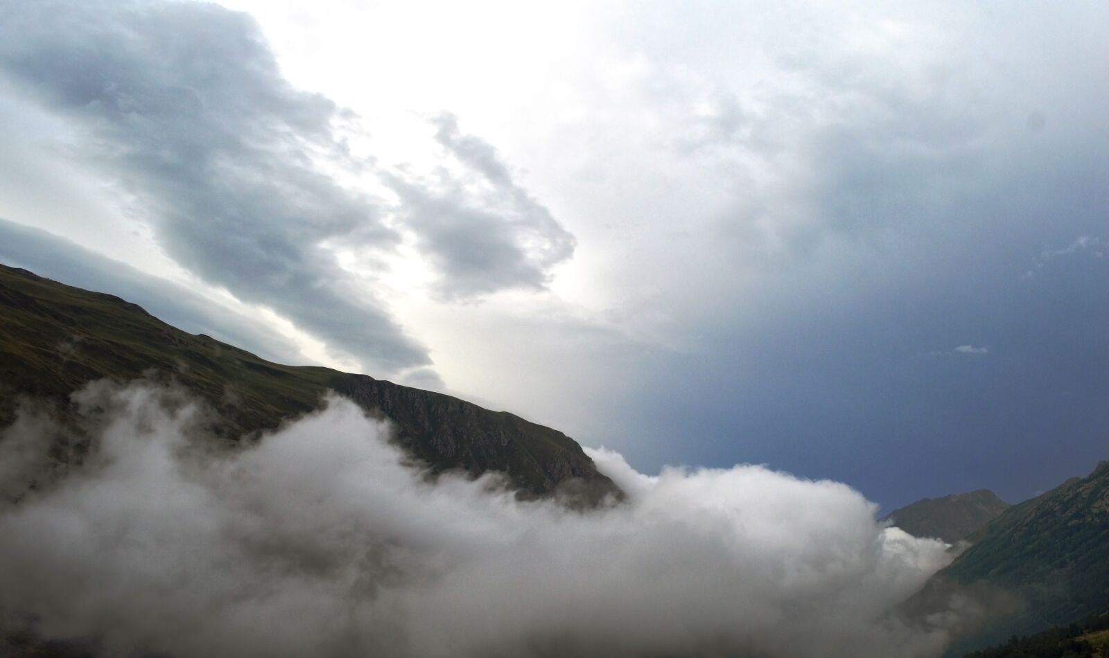Nikon D3200 sample photo. Mountain, cloud, nature photography