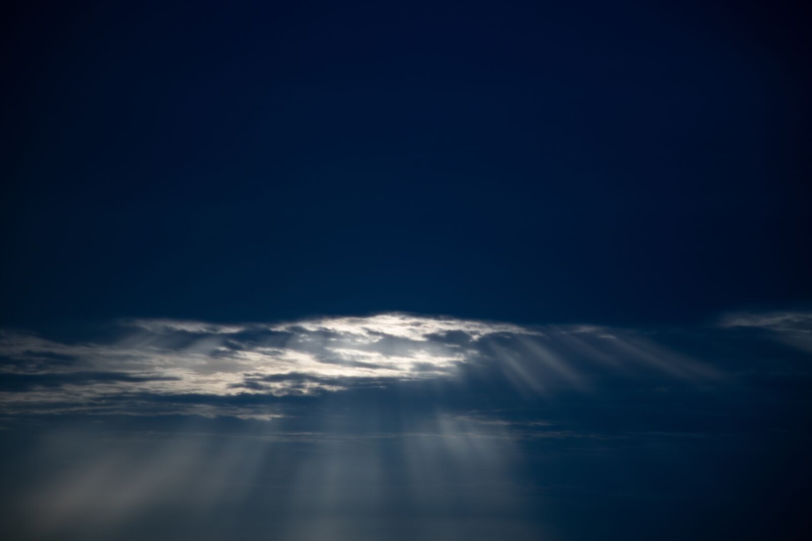 Canon EOS 6D Mark II sample photo. Sunbeam, cloud cover, seem photography