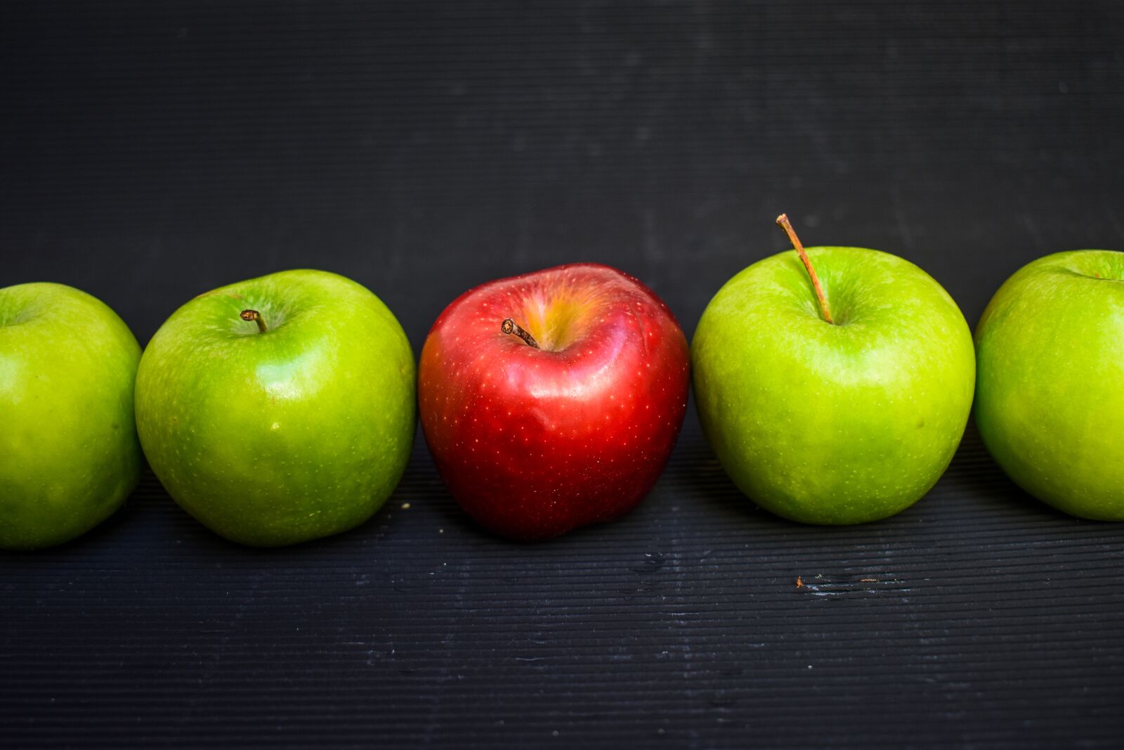 Nikon D3400 sample photo. Apple, healthy, delicious photography