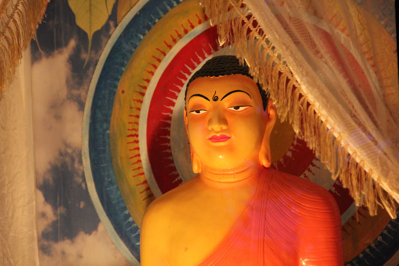 Canon EF-S 18-135mm F3.5-5.6 IS sample photo. Buddha, statue photography