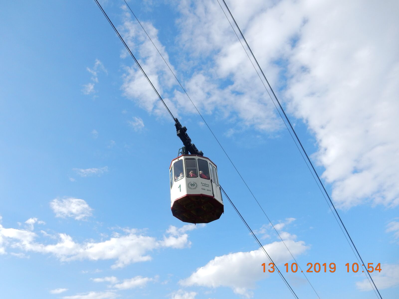 Nikon Coolpix S9900 sample photo. Cable car, resin, nature photography