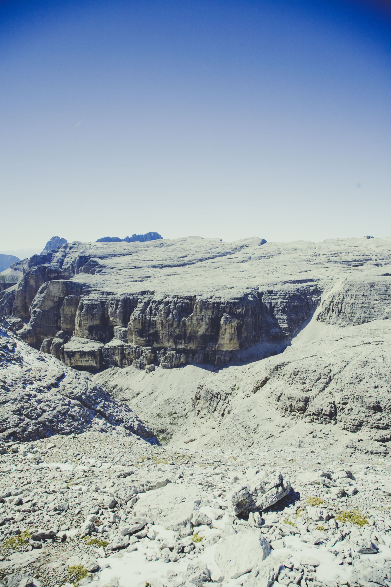 Canon EOS 5D + Canon EF 24-105mm F4L IS USM sample photo. Landscape, sky, rocks, cliff photography