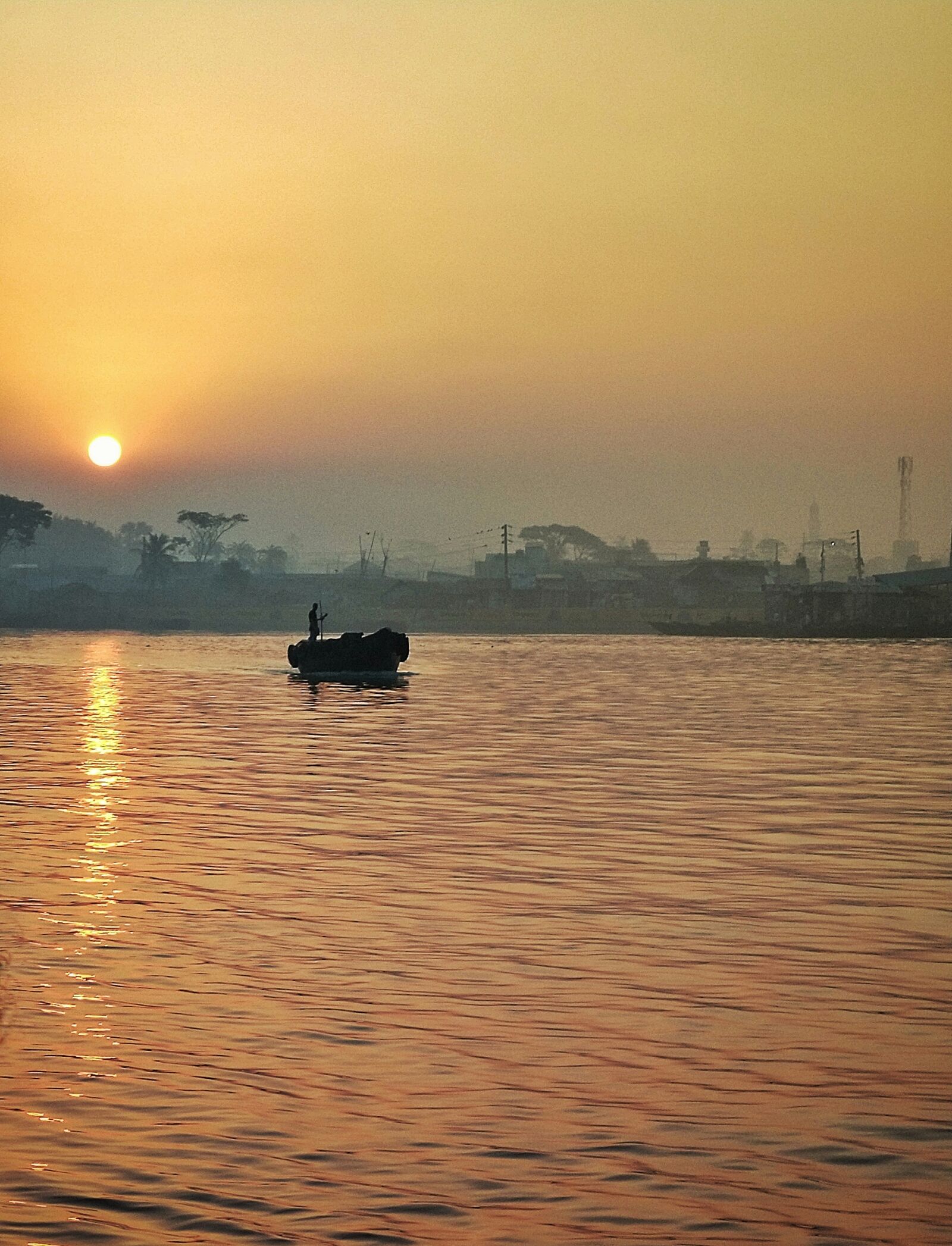 HMD Global Nokia 7 plus sample photo. Sunrise, river, boat photography