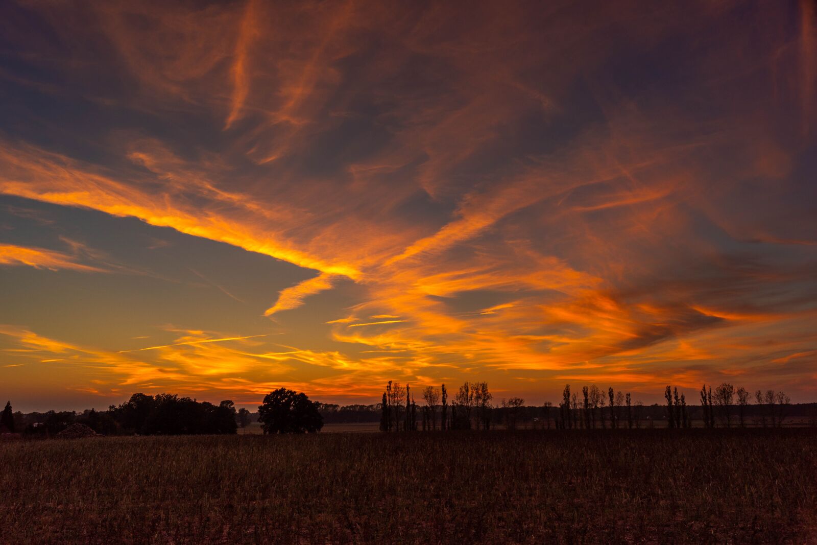 Sony SLT-A68 + Sony DT 18-55mm F3.5-5.6 SAM II sample photo. Sky, sunset, nature photography