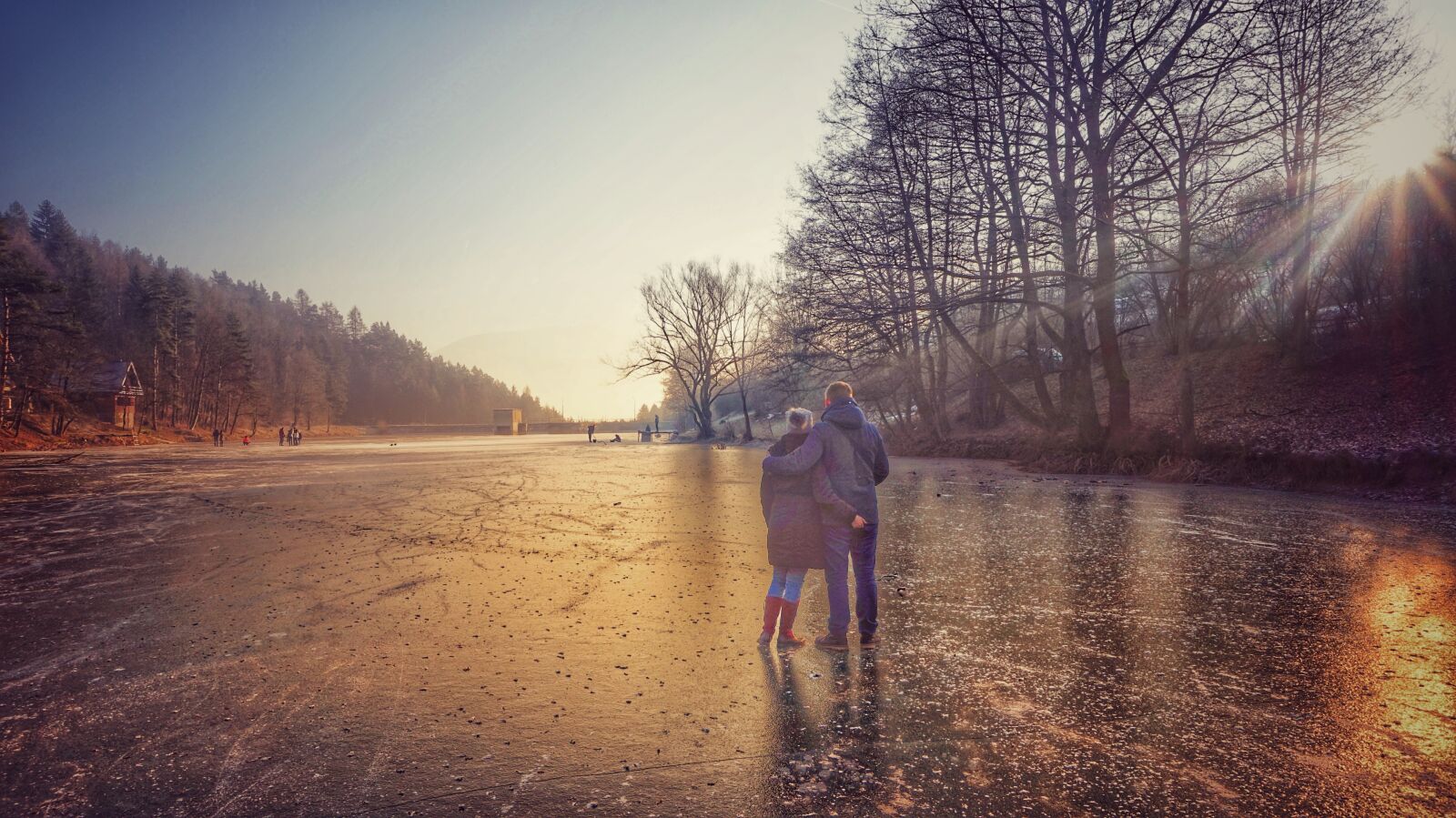 Sony Alpha a5000 (ILCE 5000) sample photo. Lake, ice, nature photography