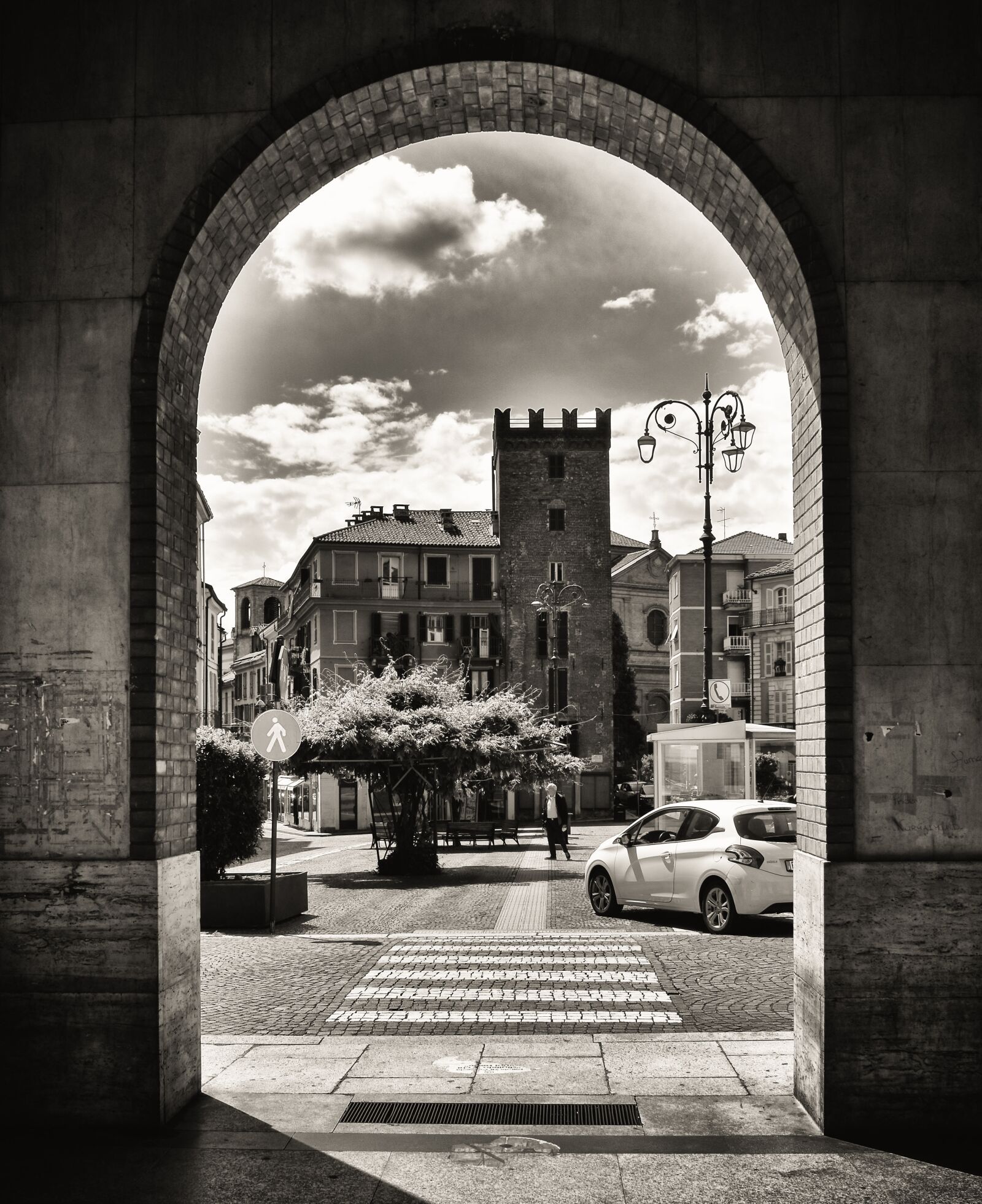 Nikon D3500 sample photo. Asti, piazza, city photography