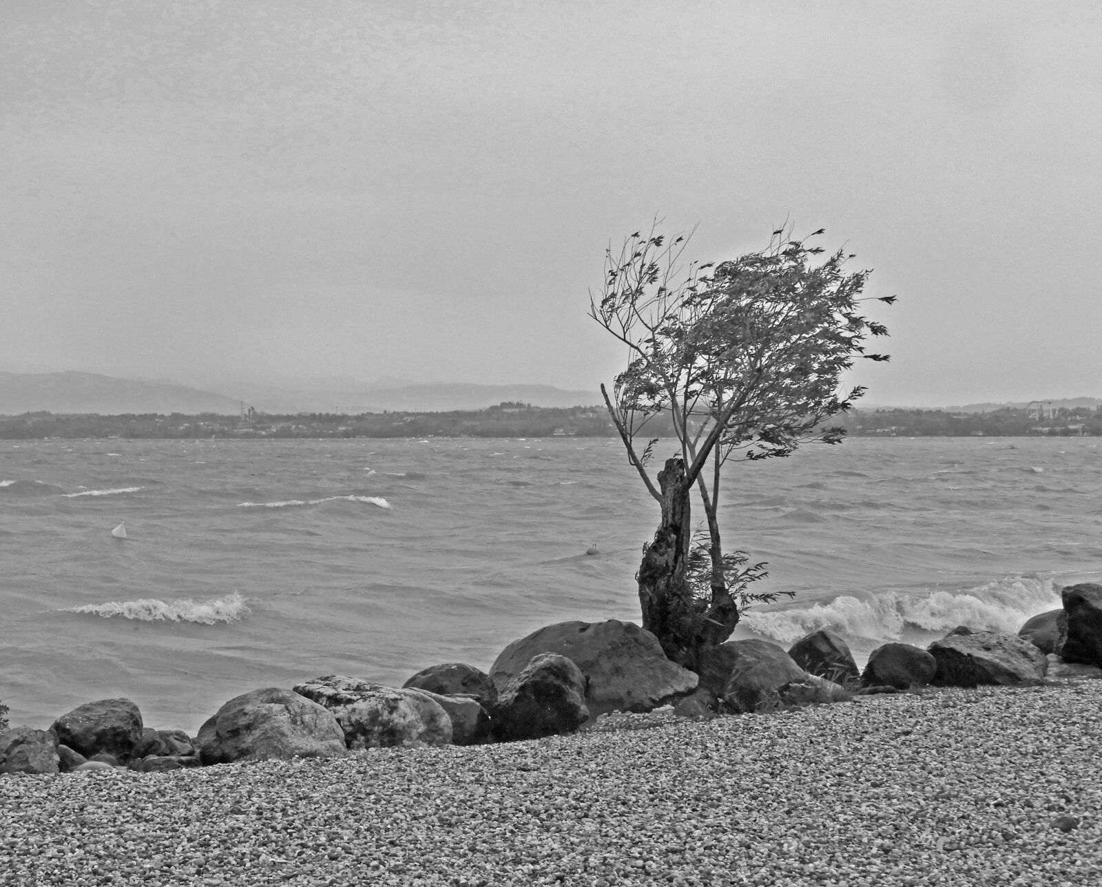Nikon Coolpix B700 sample photo. Lake, storm, weather photography