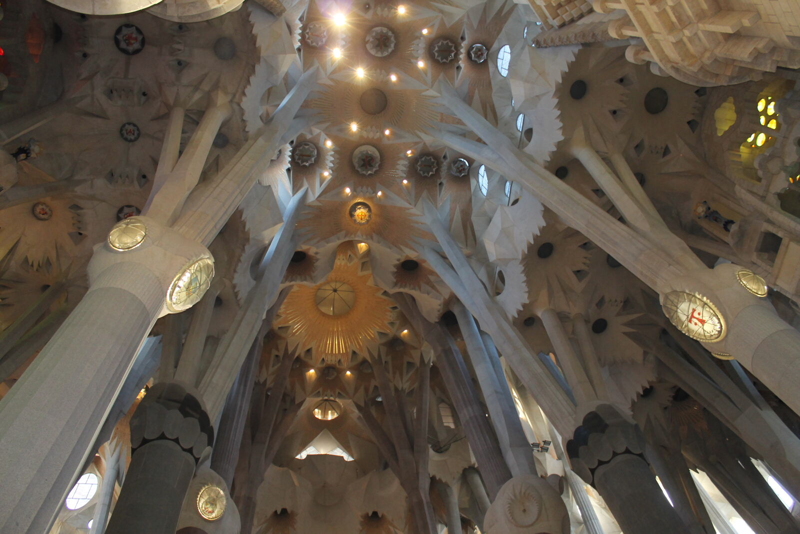 Canon EOS 1100D (EOS Rebel T3 / EOS Kiss X50) sample photo. Sagrada, familia, de, barcelona photography