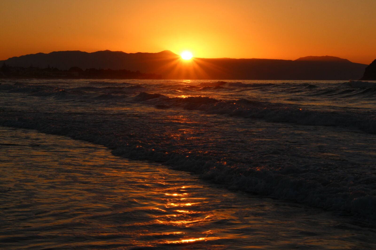 Canon EOS 700D (EOS Rebel T5i / EOS Kiss X7i) sample photo. Sunset, dawn, evening photography