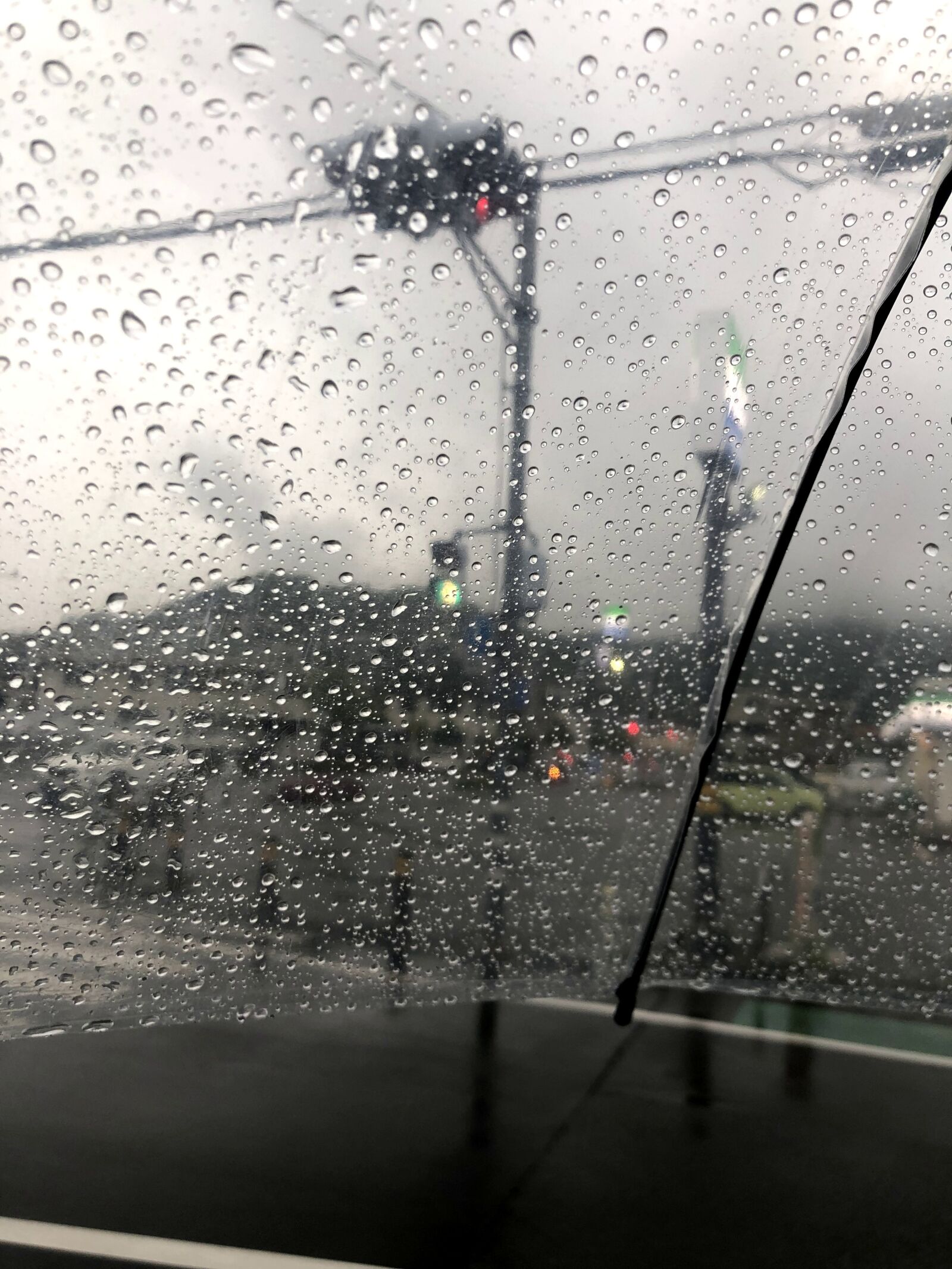 Apple iPhone X sample photo. Umbrella, mountain, changing photography