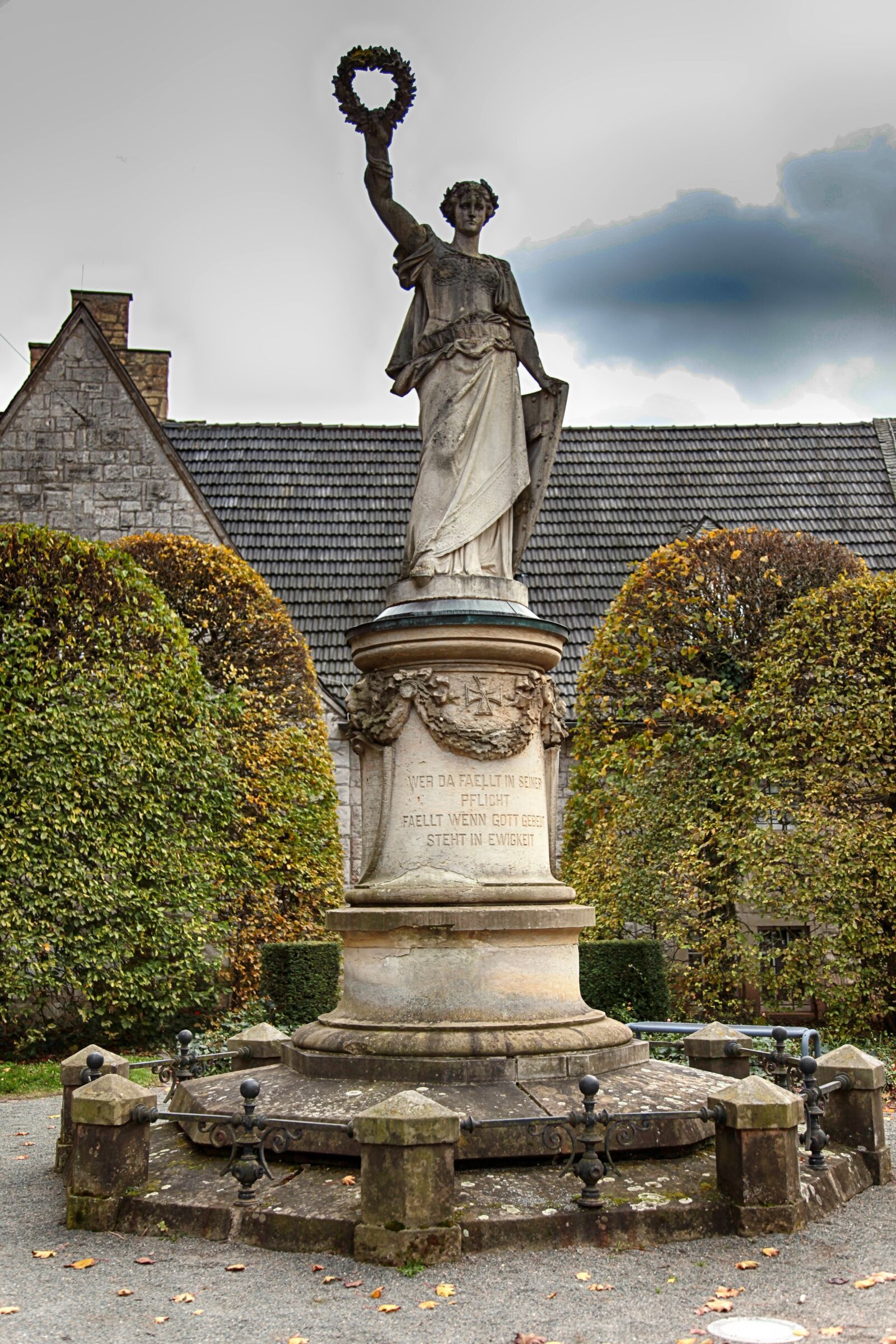 Canon EOS 5D Mark II sample photo. Monument, war memorial, stone photography