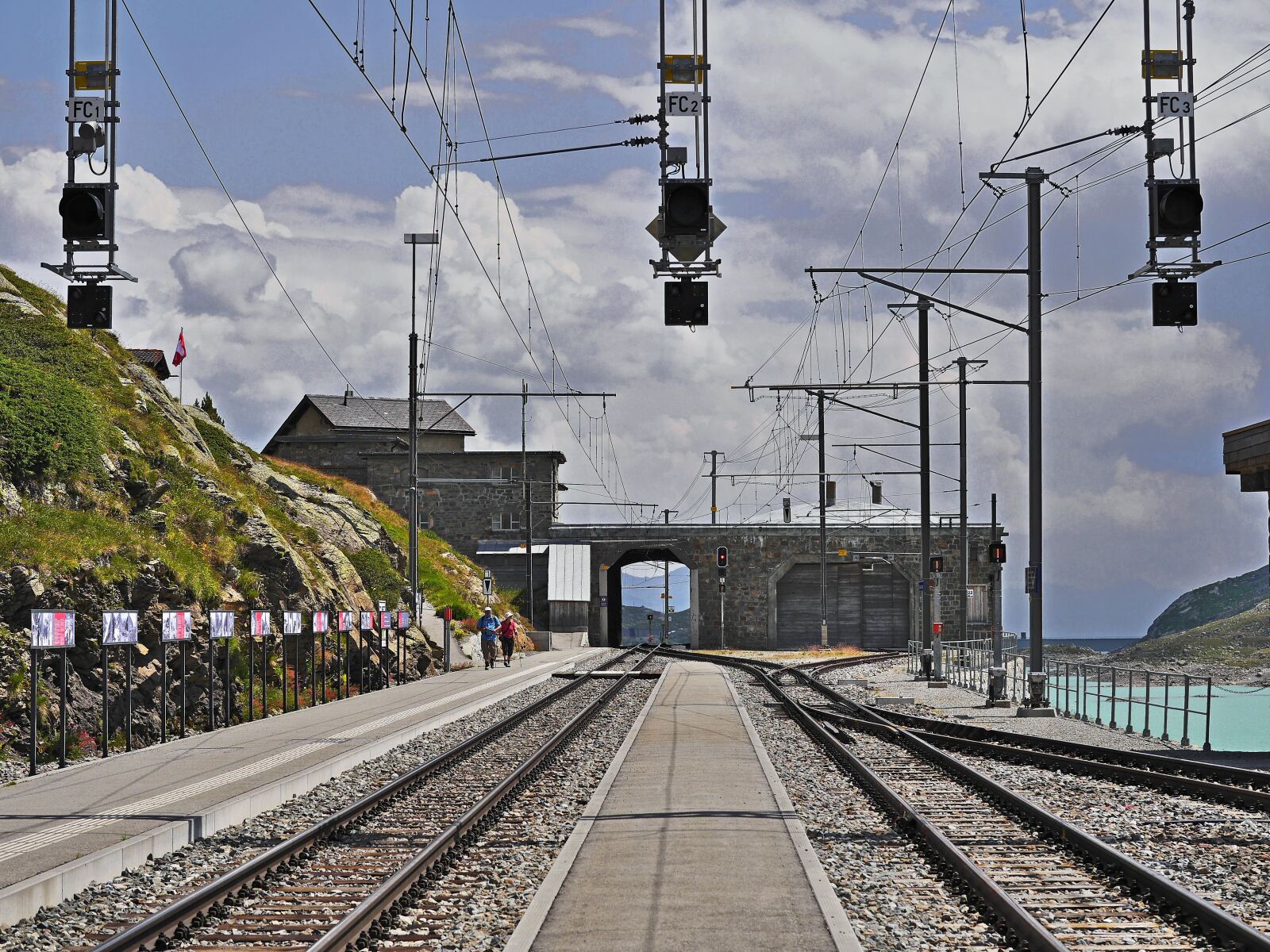 Panasonic Lumix DMC-GH3 sample photo. Ospizio bernina, through station photography