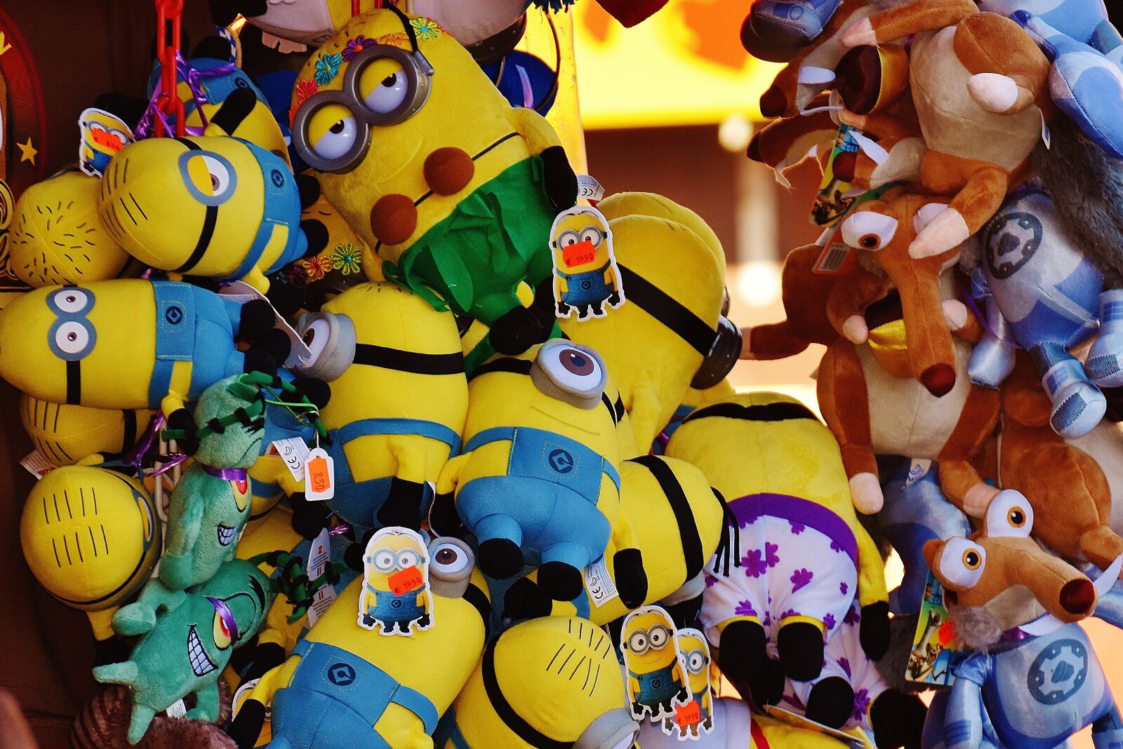Nikon D7200 sample photo. Oktoberfest, stand, minions photography