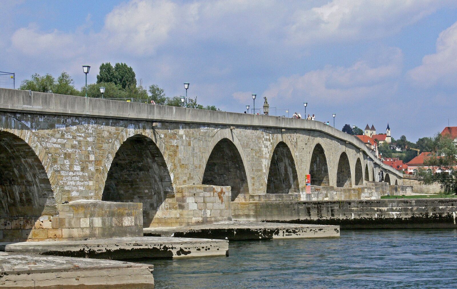 Panasonic DMC-FZ30 sample photo. Regensburg, stone bridge, landmark photography