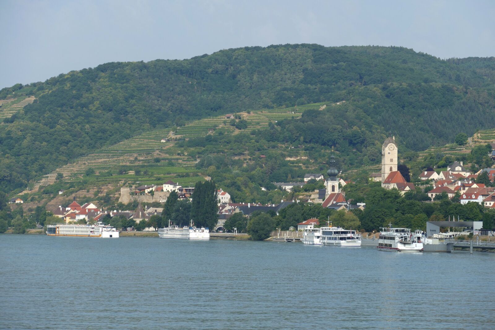 Panasonic Lumix DMC-FZ1000 sample photo. Krems, austria, wachau photography
