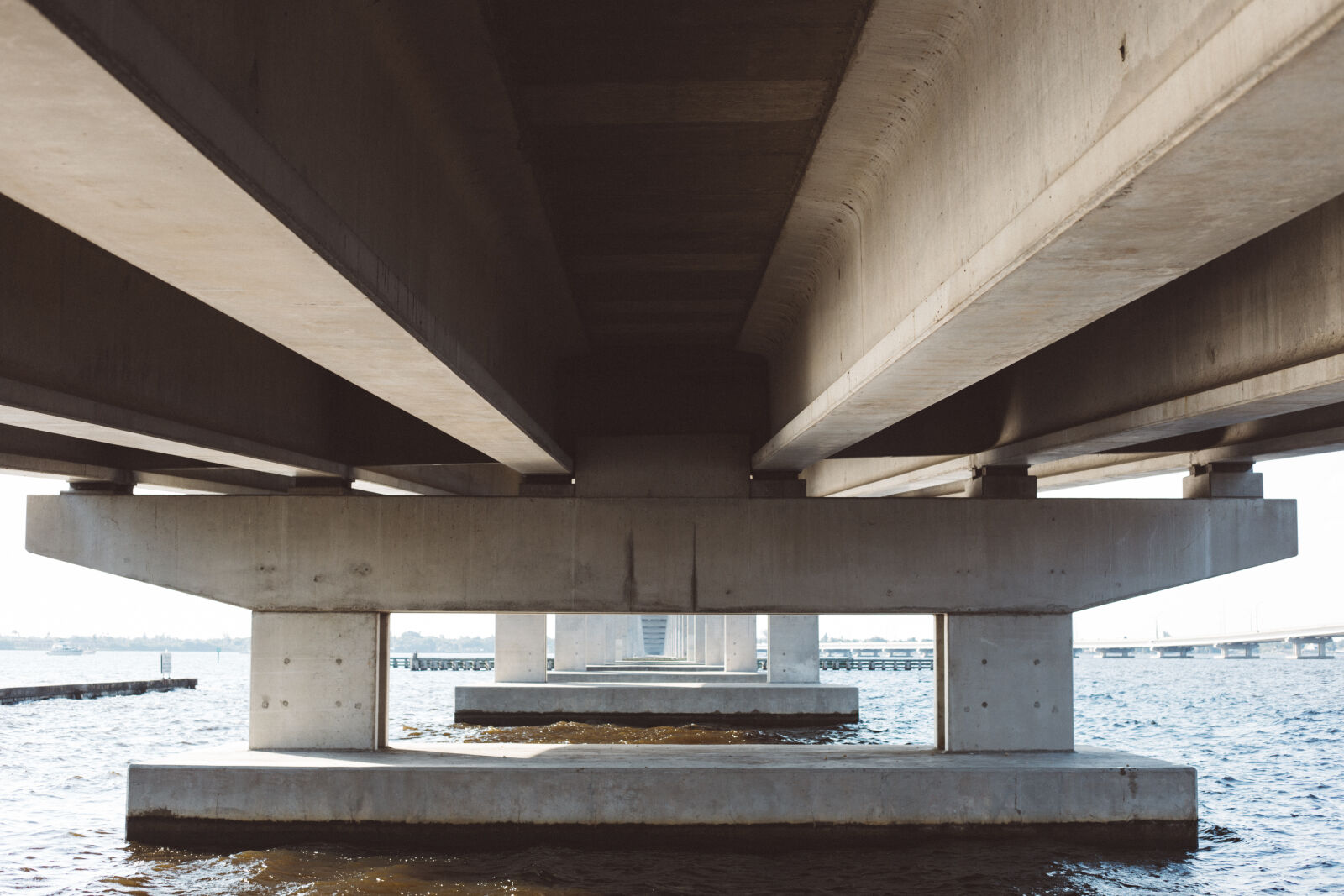 Canon EOS 6D + Canon EF 50mm F1.8 STM sample photo. Architecture, bridge, concrete, connection photography