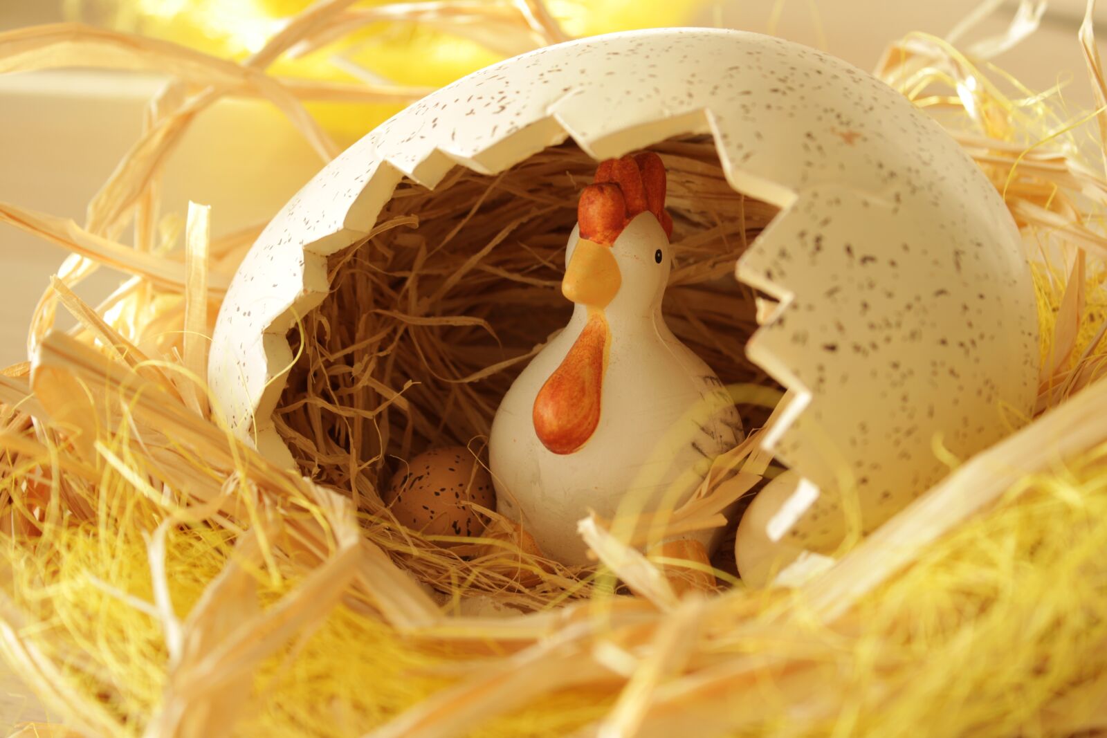 Canon EOS 2000D (EOS Rebel T7 / EOS Kiss X90 / EOS 1500D) sample photo. Easter theme, easter, figure photography