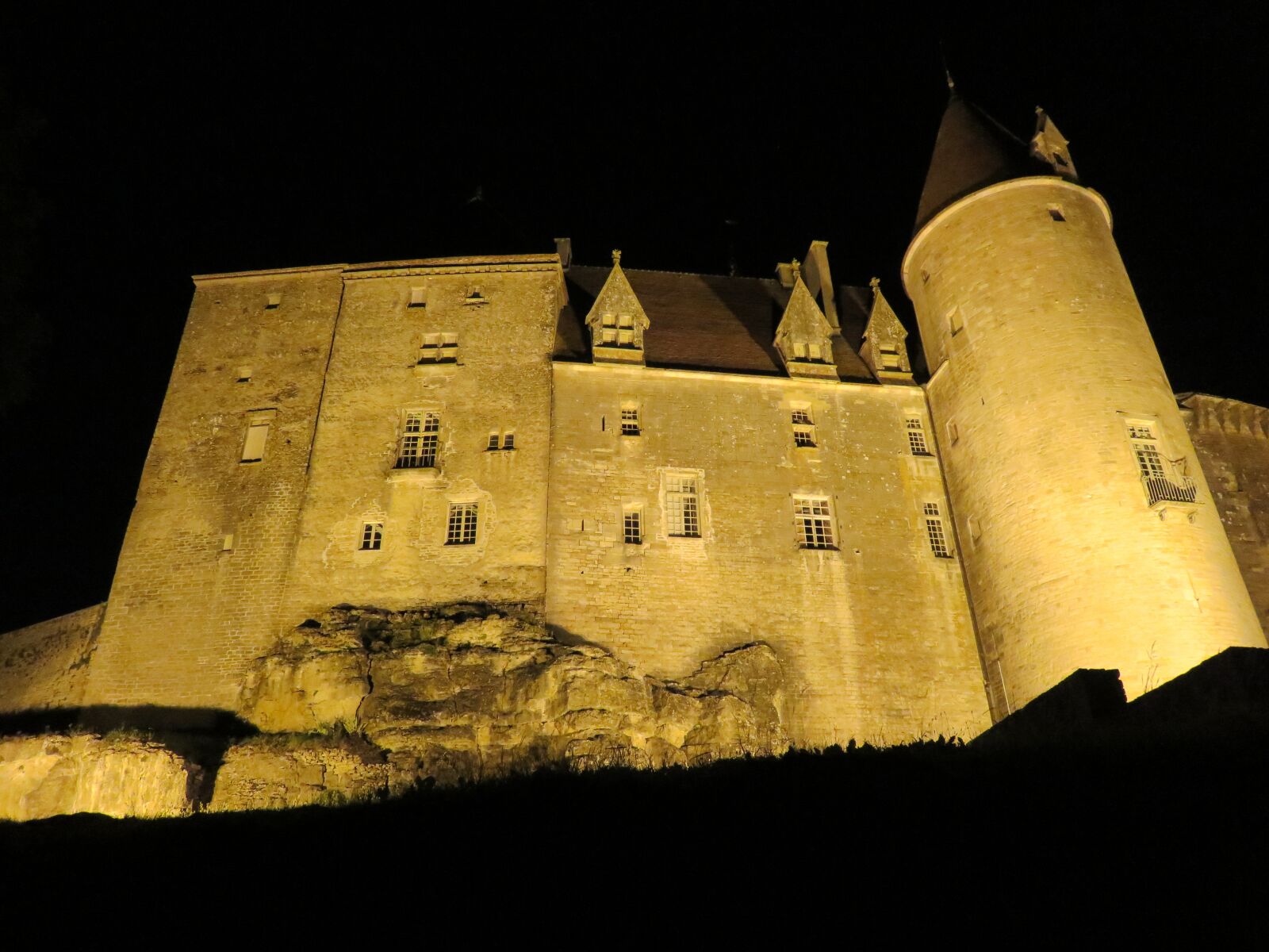 Canon PowerShot SX710 HS sample photo. Chateauneuf-en-auxois, chateauneuf, chateau photography