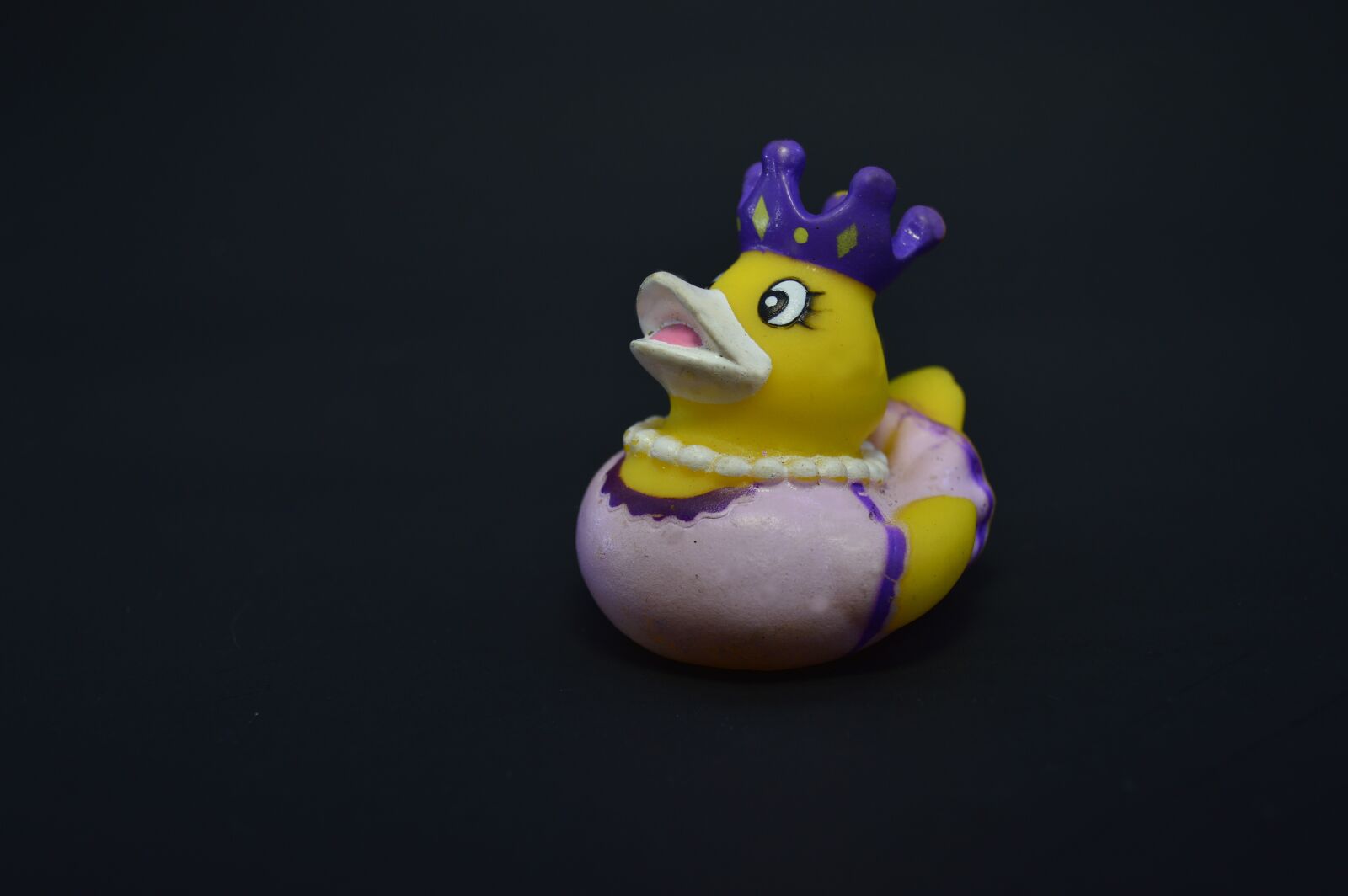 Nikon D3200 sample photo. Toy, duck, toys photography