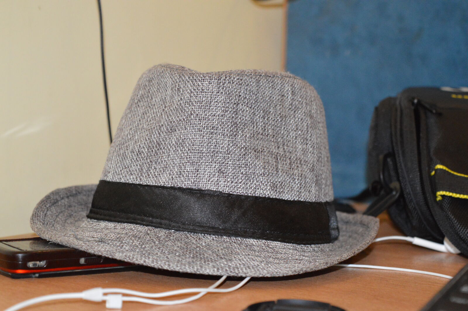 Nikon D3200 sample photo. Bag, beach, hat, cap photography